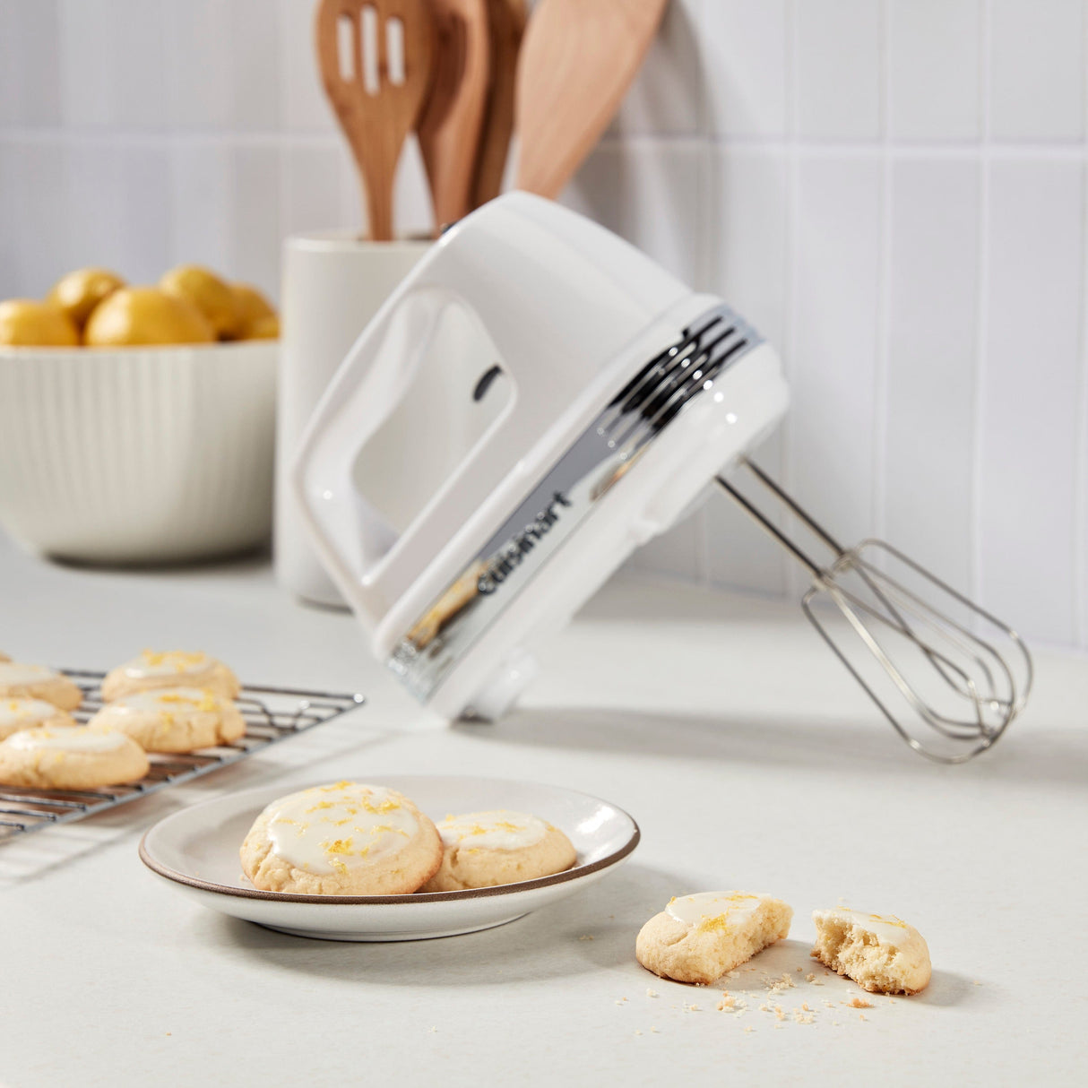 Cuisinart Power Advantage PLUS 9 Speed Hand Mixer with Storage Case, White