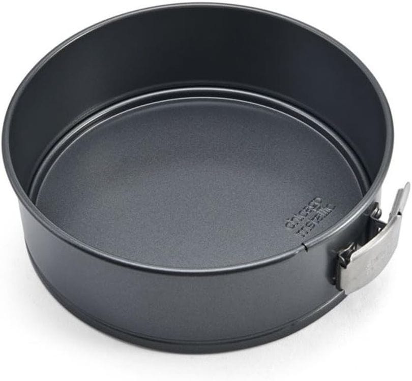 Chicago Metallic 9" Professional Non-Stick Springform Pan