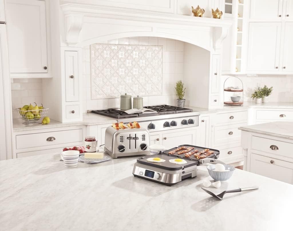 Cuisinart 4-Slice Toaster Oven, Brushed Stainless - Certified Refurbished