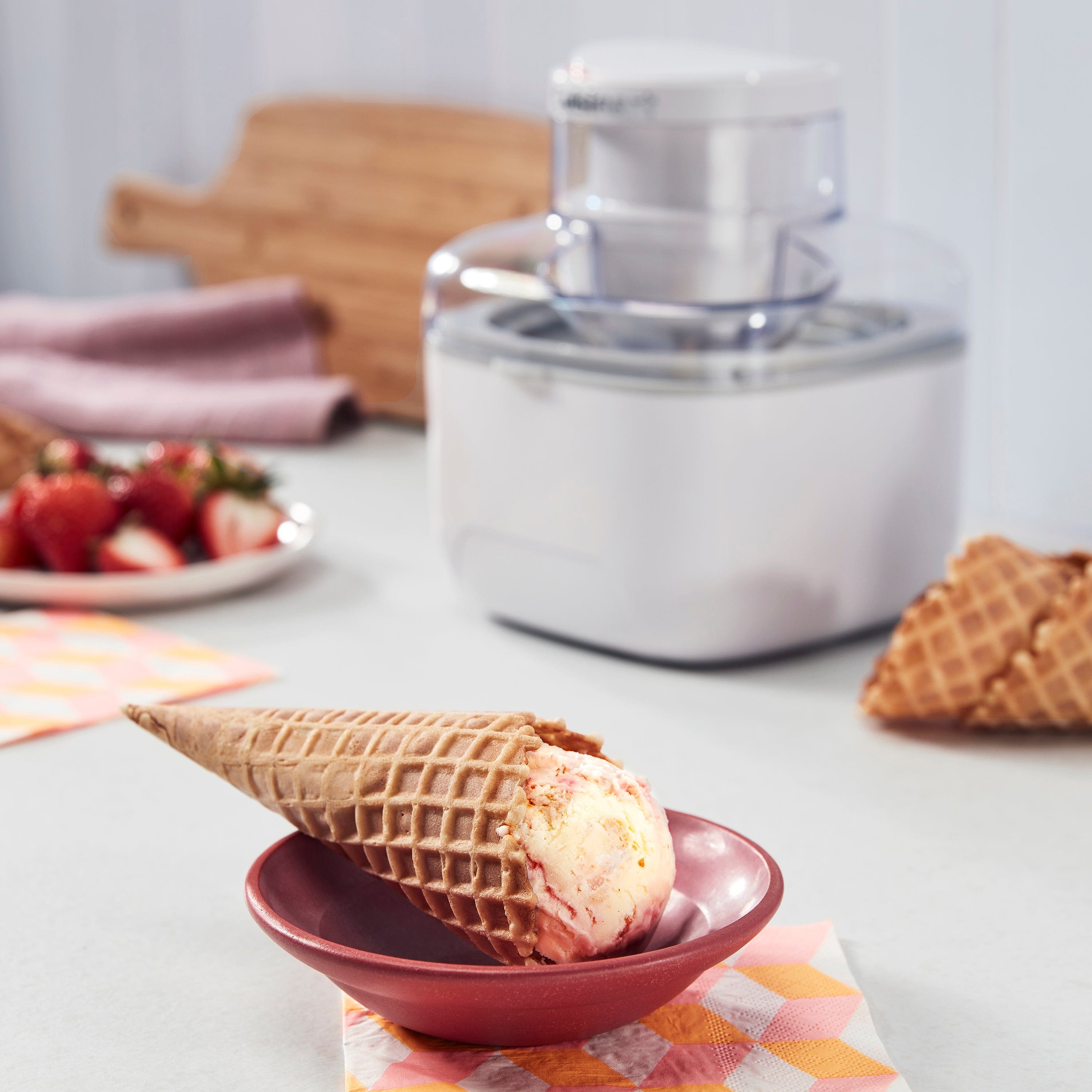 Cuisinart 1 Pint Wonder Ice Cream Maker, White