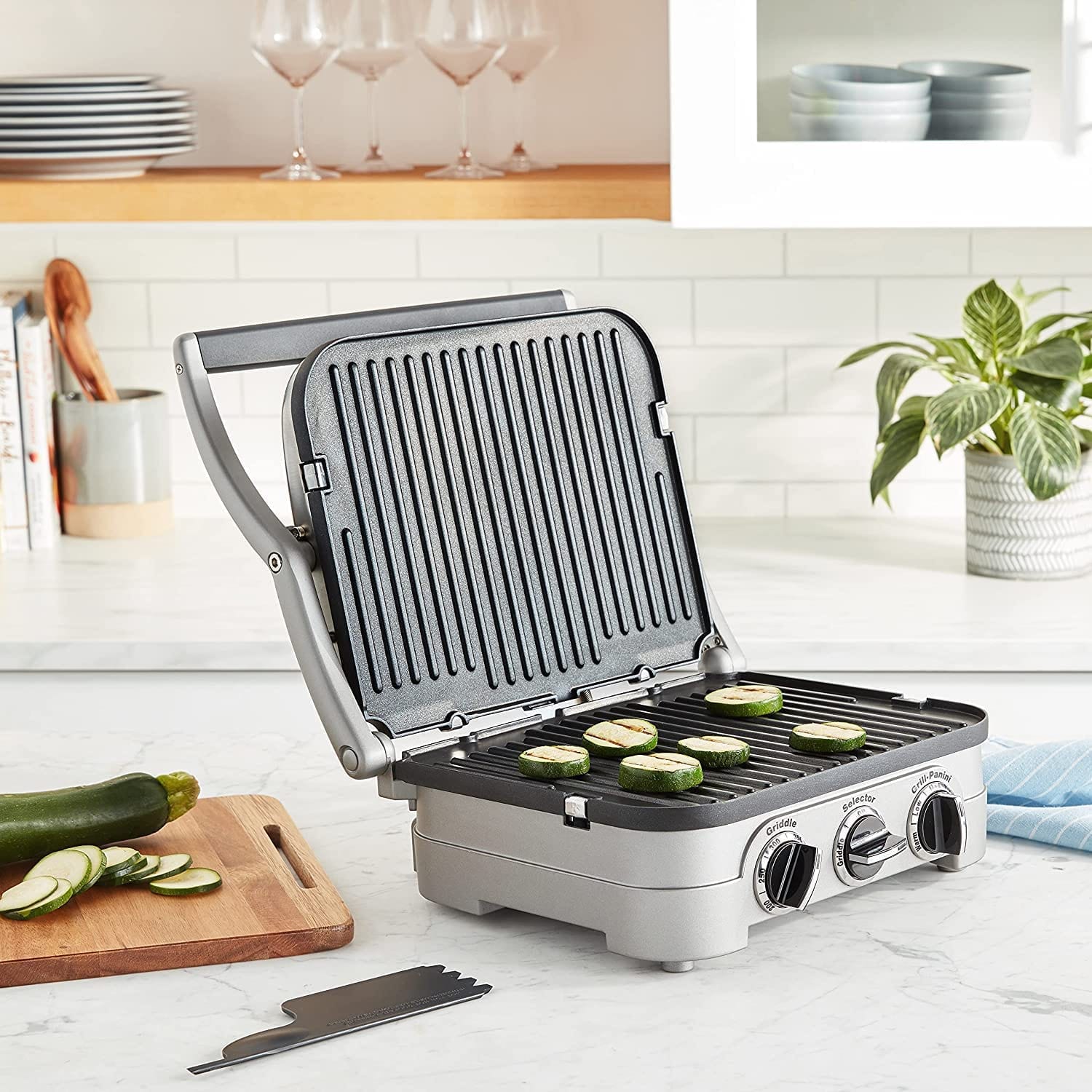 Cuisinart 5-in-1 Grill, Panini Press, Griddler - Certified Refurbished