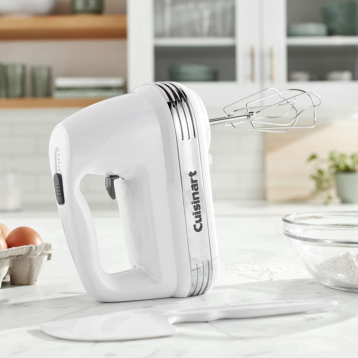 Cuisinart Power Advantage 5-Speed Hand Mixer, White - Certified Refurbished