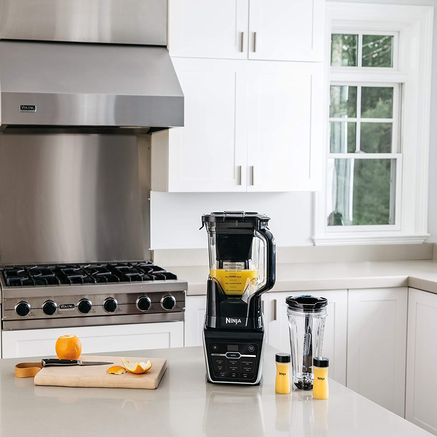 Ninja 72oz Vacuum Duo with Advanced Juicing Filtration Blender, Black