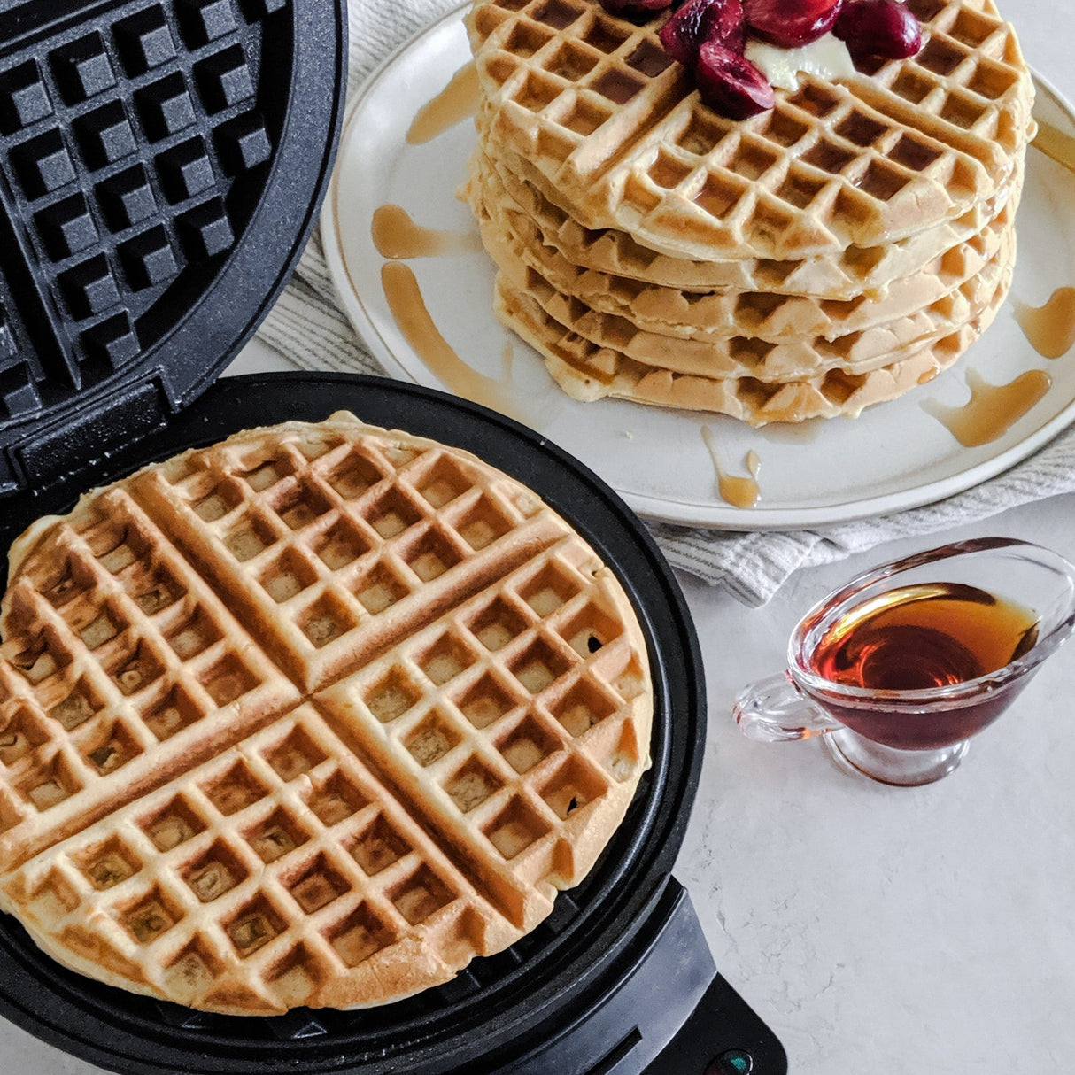 Cuisinart Round Classic Waffle Maker, Black