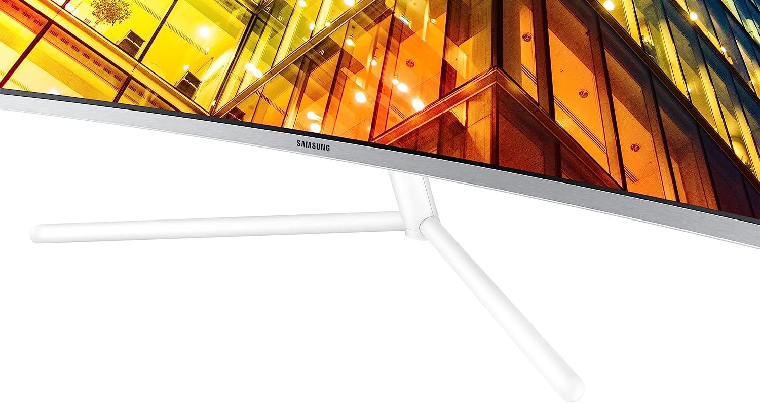 Samsung UR59C 32" 4K Curved Monitor White - Certified Refurbished