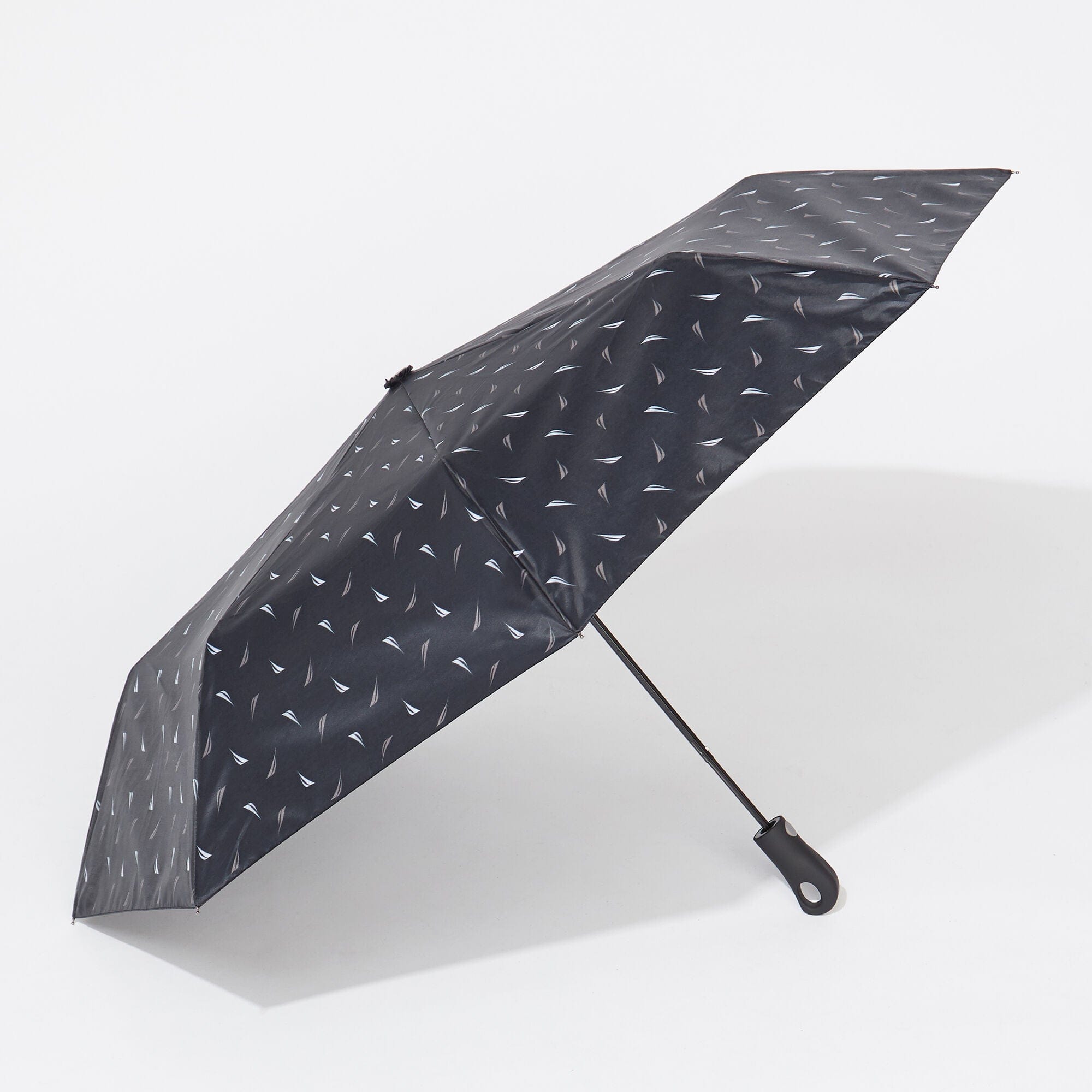 Nautica Tossed J class Umbrella, Black