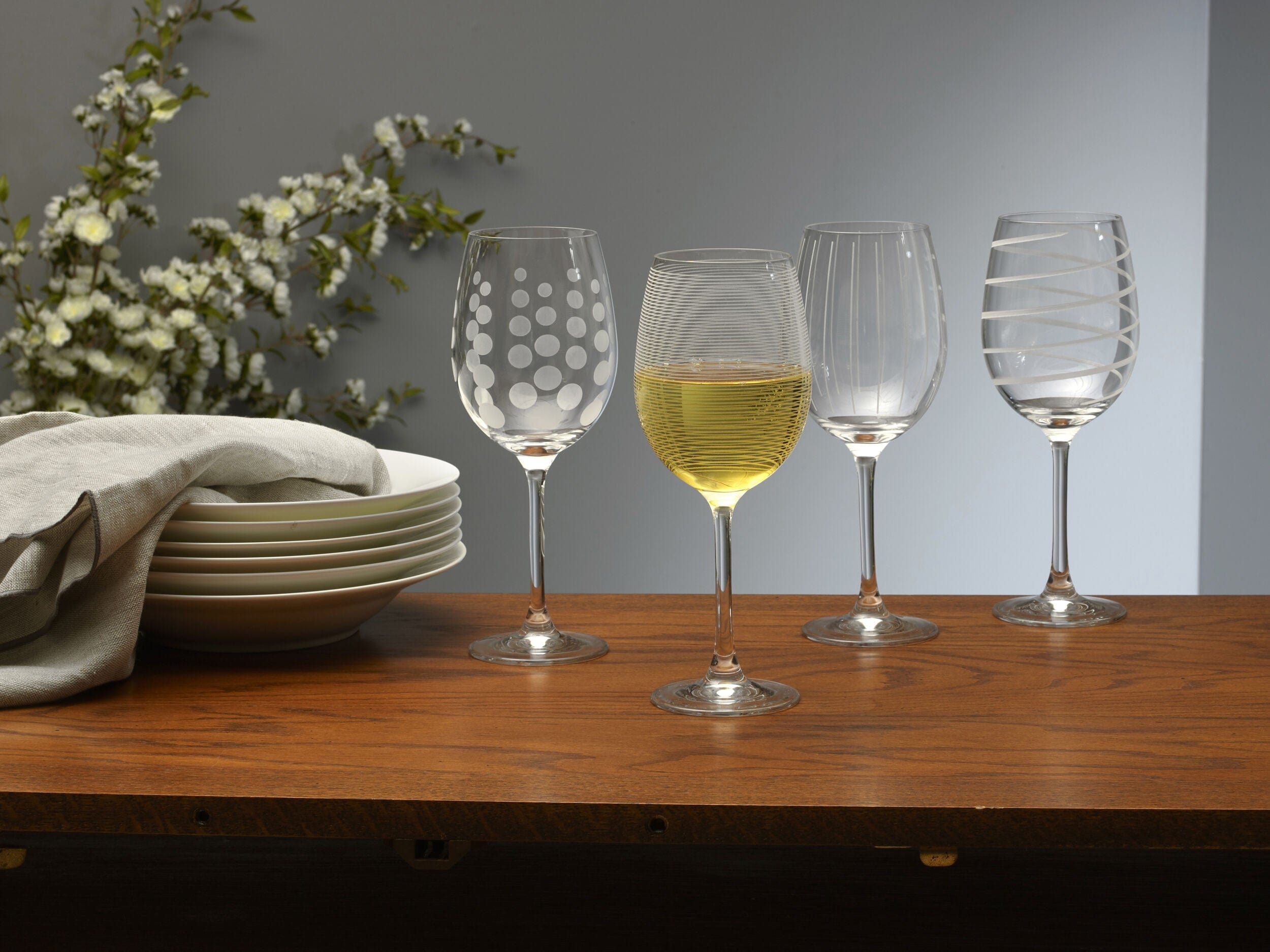 Mikasa Cheers White Wine Glasses, Set of 4, 16-ounce Wine Glasses