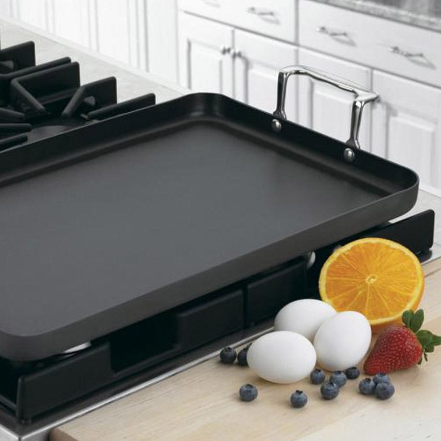 Cuisinart Chef's Classic™ Nonstick Hard Anodized 13" x 20" Double Burner Griddle, Black