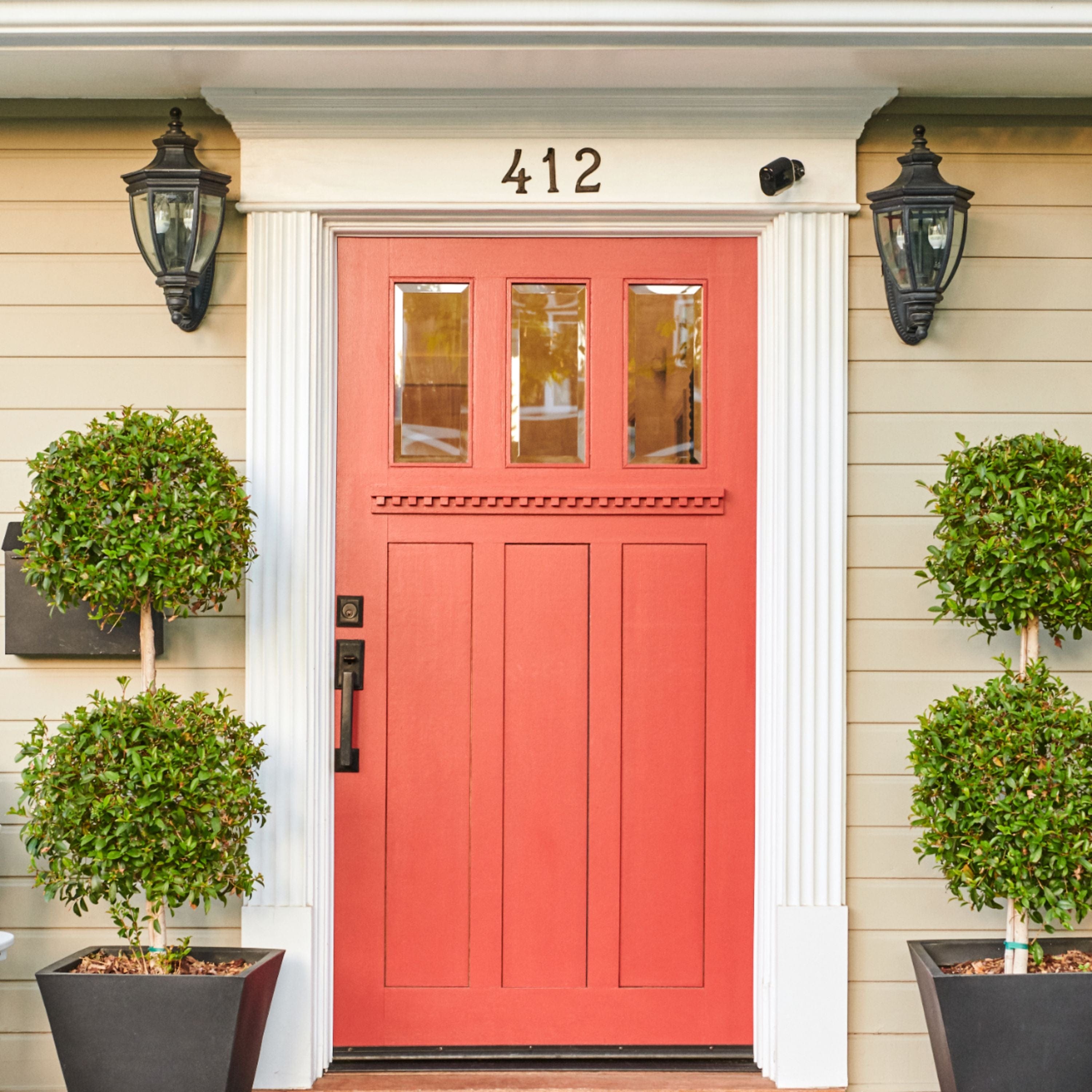 Arlo Essential Spotlight Camera (3-Pack) Wire-Free Color Night Vision Black - Certified Refurbished