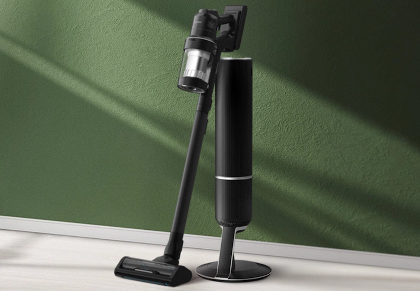 Samsung Bespoke Jet AI Cordless Stick Vacuume with Clean Station Black - Certified Refurbished