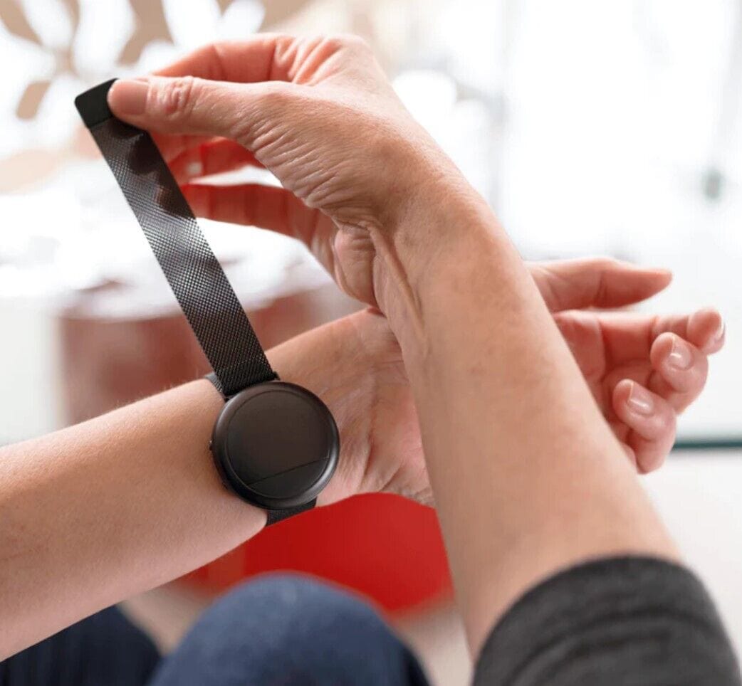 Embr Labs Wave2 Thermal Wristband Black Excellent Refurbished