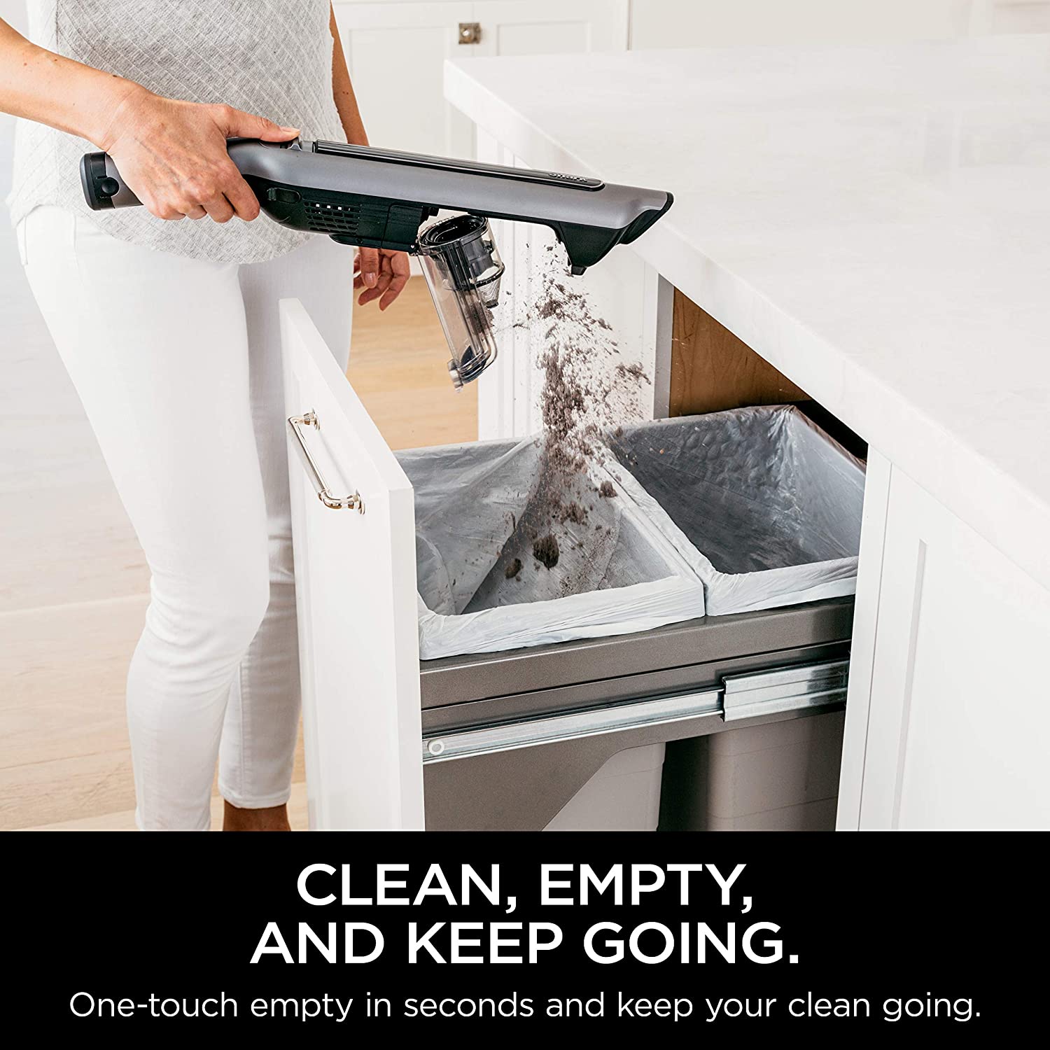 Shark WANDVAC System Ultra-Lightweight Powerful Cordless Stick Vacuum with Charging Dock Gray