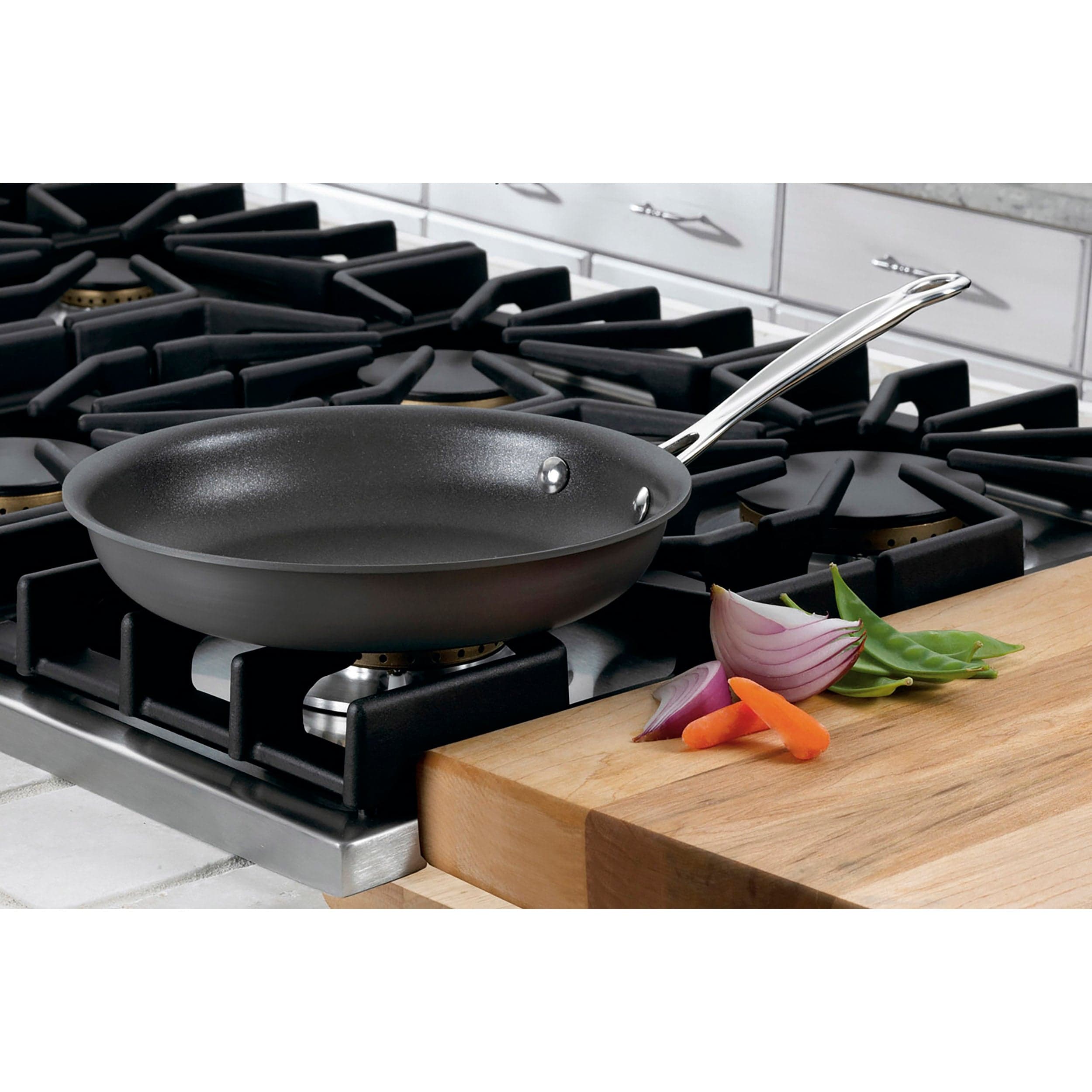Cuisinart Chef's Classic™ Nonstick Hard Anodized 8" Nonstick Skillet, Black