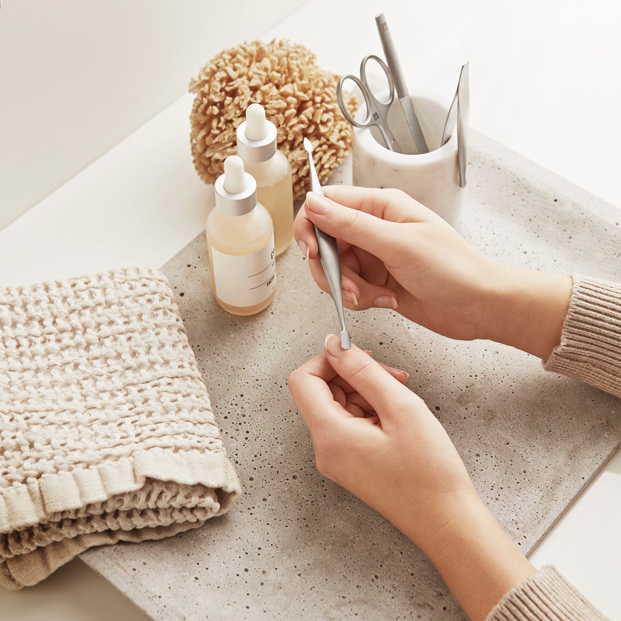 Zwilling Beauty Twinox 2-in-1 Manicure Instrument