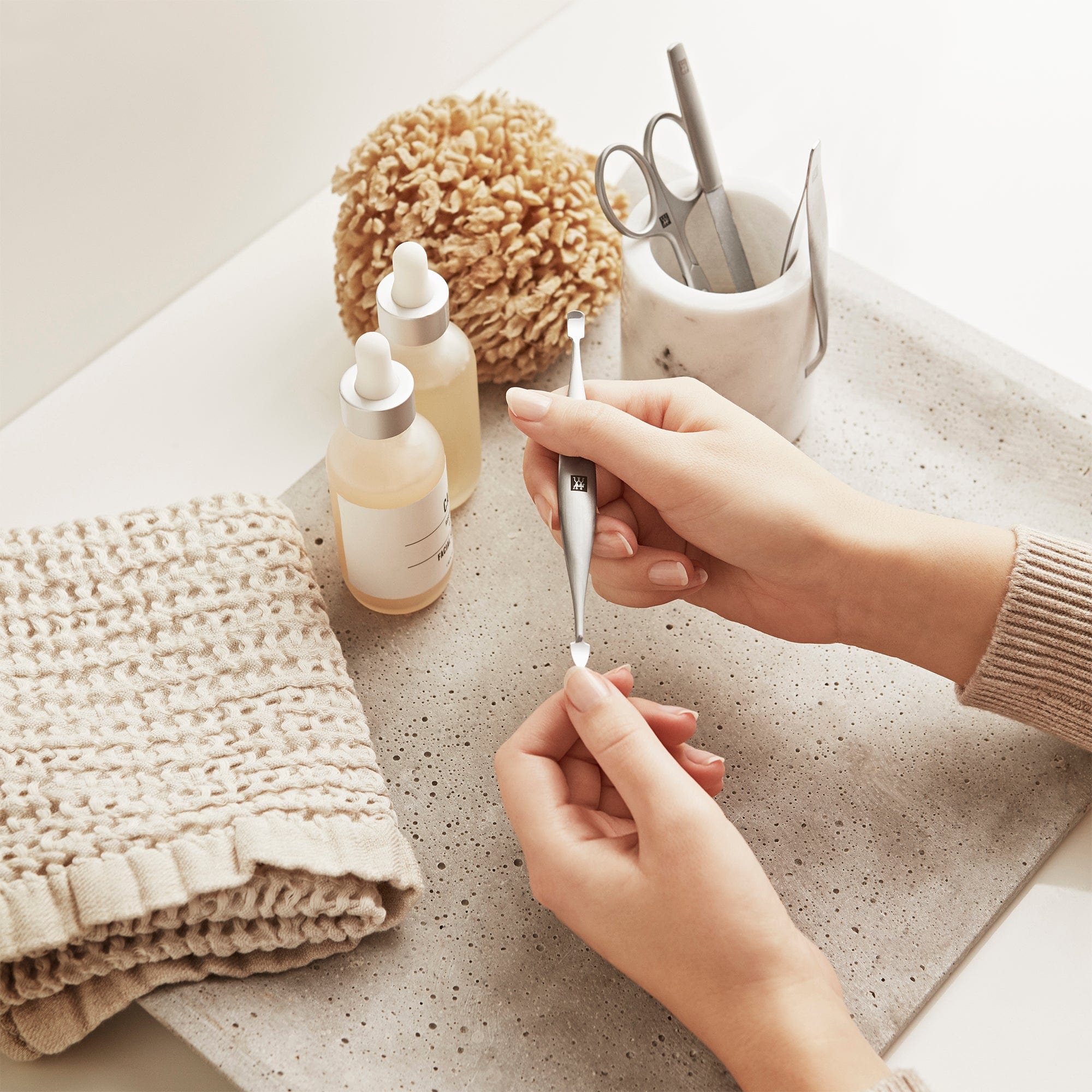 Zwilling Beauty Twinox 2-in-1 Manicure Instrument