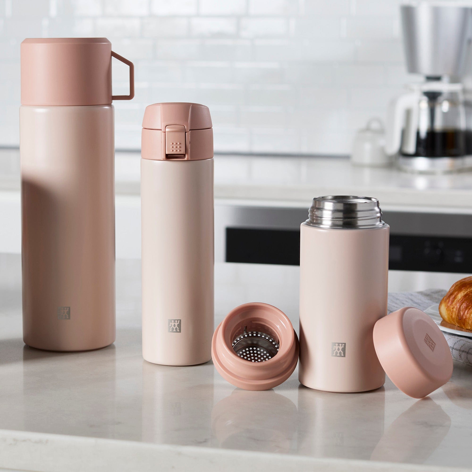 Zwilling Thermo 33.8 oz Beverage Bottle - Pink