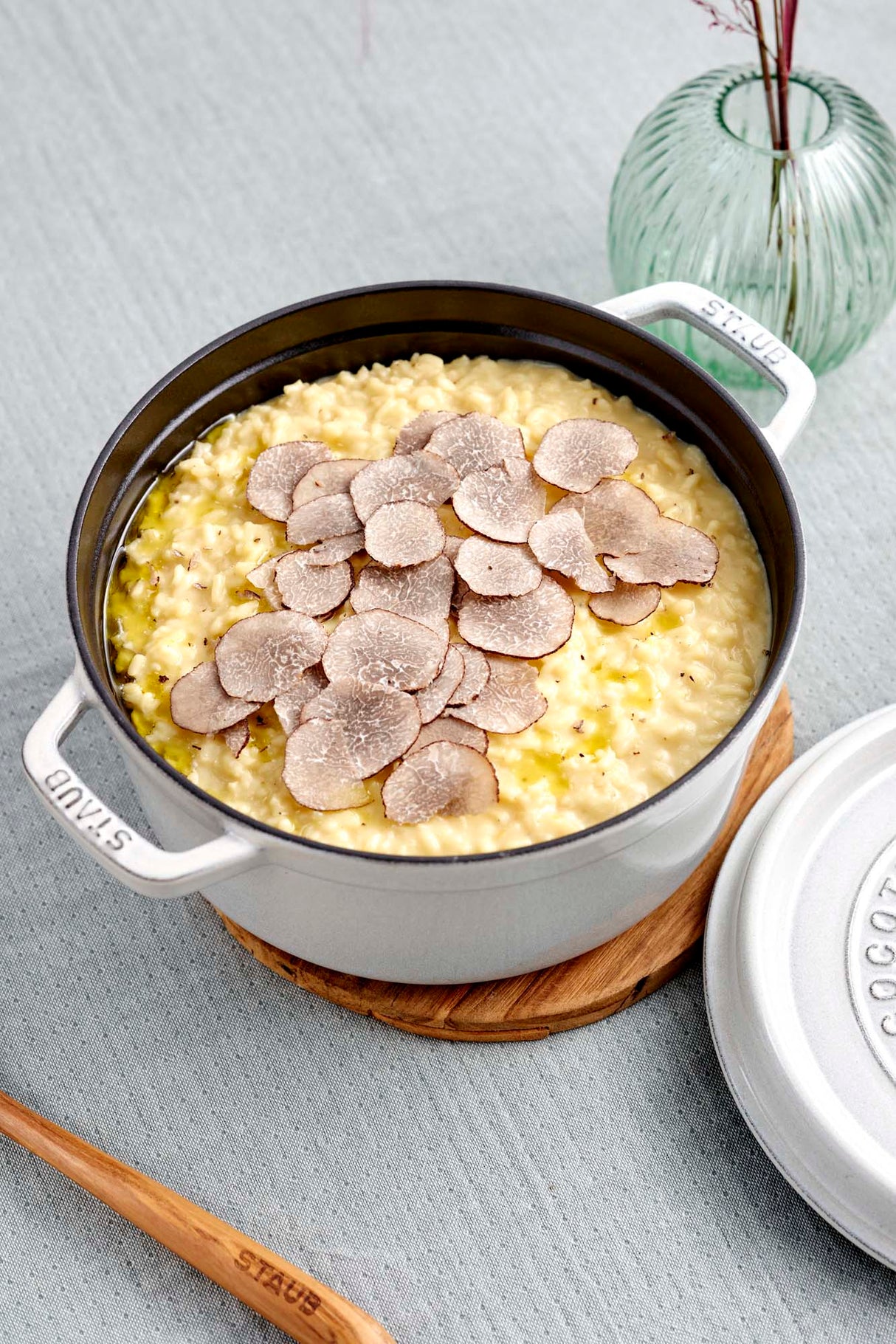 Staub Cast Iron 5.5-qt Round Cocotte, Dutch Oven - White Truffle