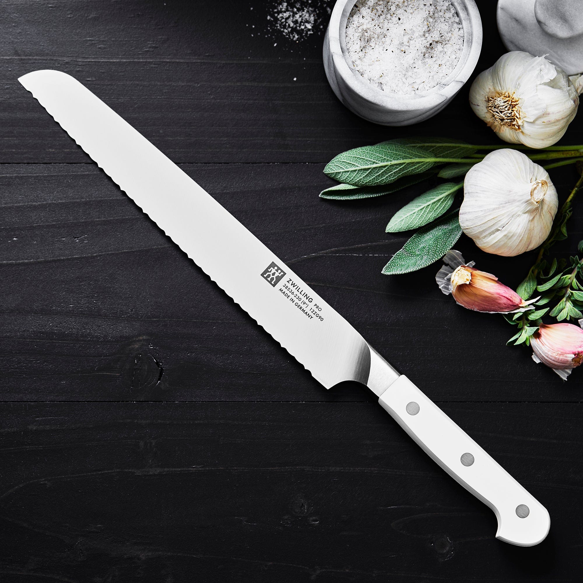 Zwilling Pro Le Blanc 9-inch Z15 Serrated Bread Knife