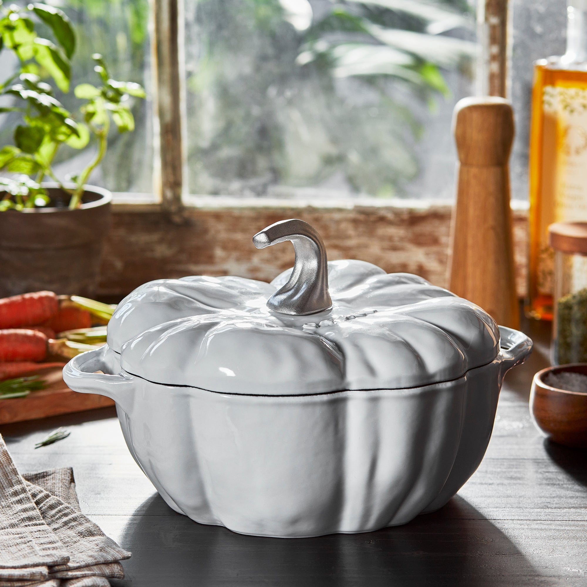 Staub Cast Iron 3.5-qt Pumpkin Cocotte with Stainless Steel Knob - White