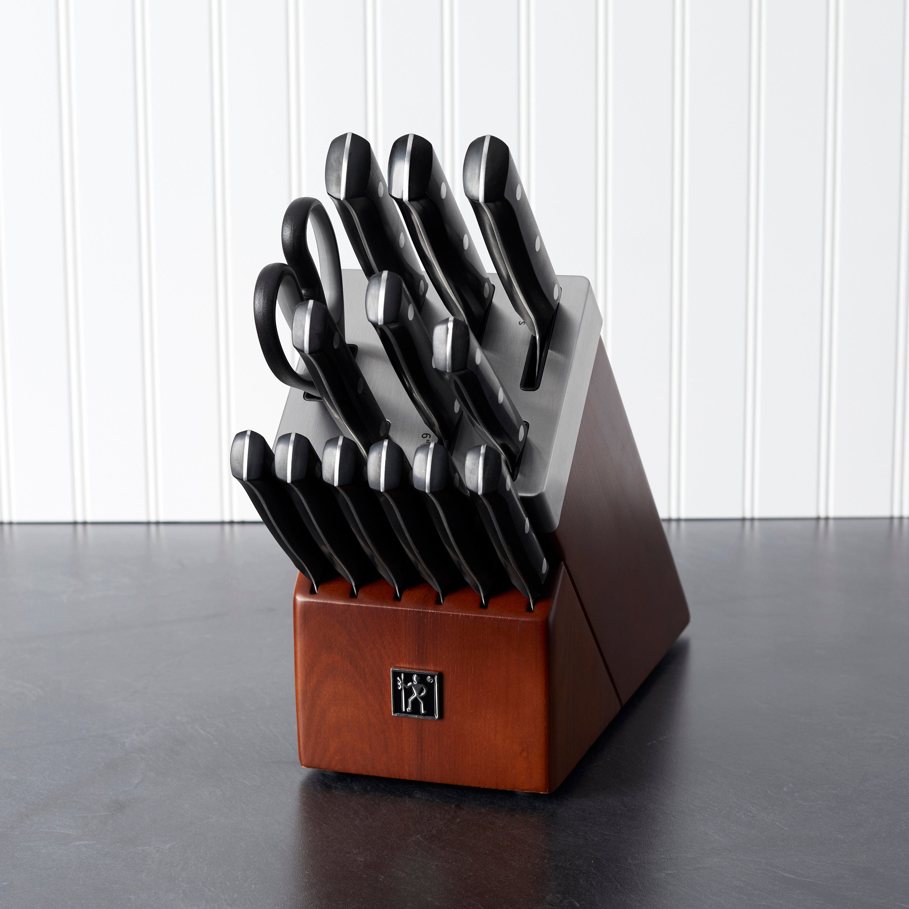 Henckels Dynamic 14-pc Self-Sharpening Knife Block Set