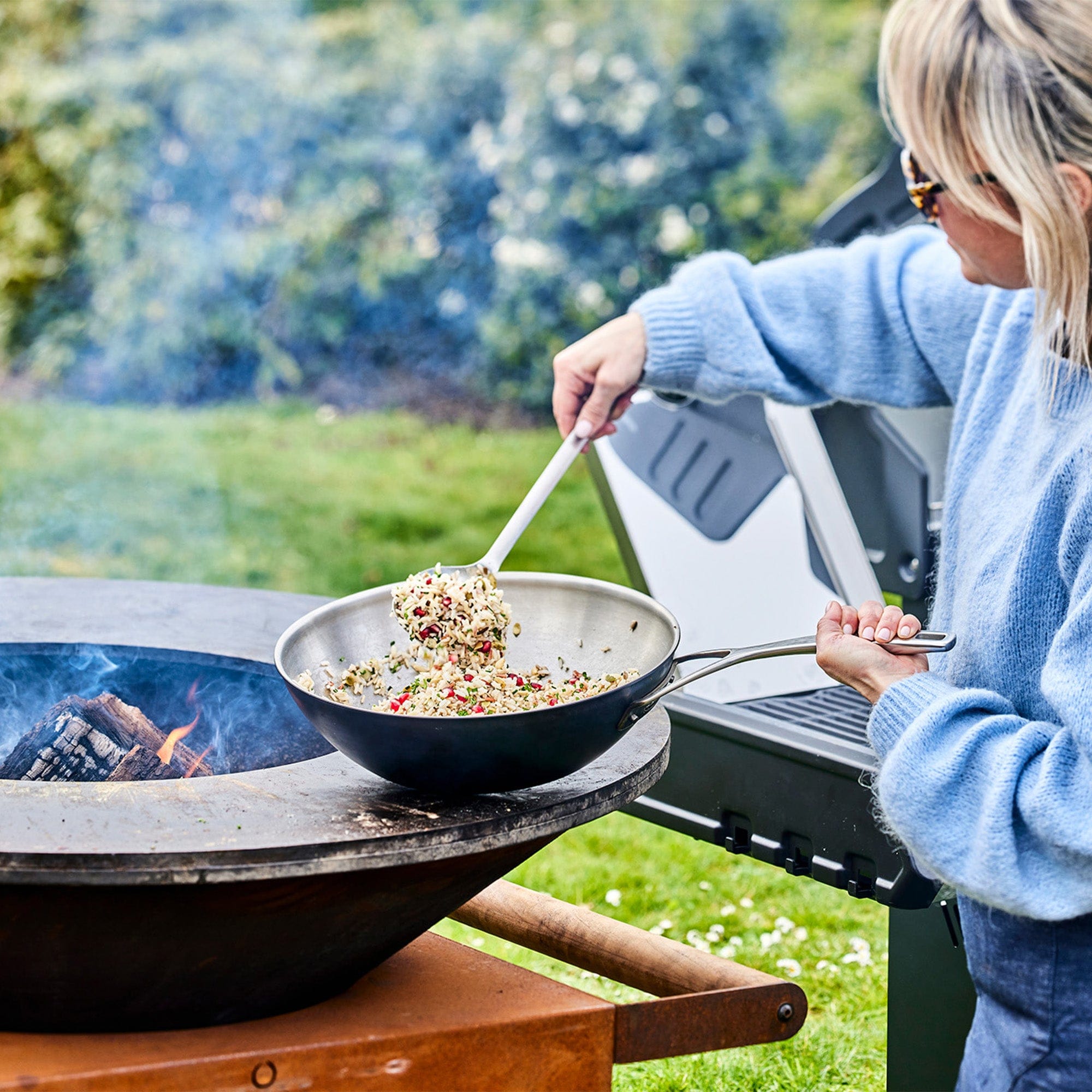 Demeyere Black 5 Stainless Steel Wok, with Ceramic Exterior Coating 3.2-qt