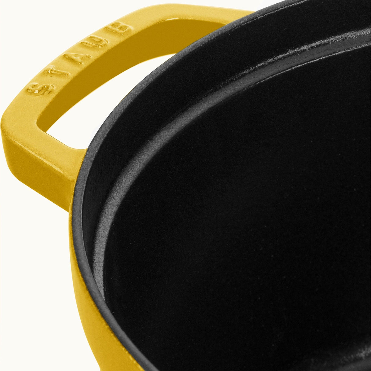 Staub Cast Iron 7-qt Round Cocotte, Dutch Oven - Citron