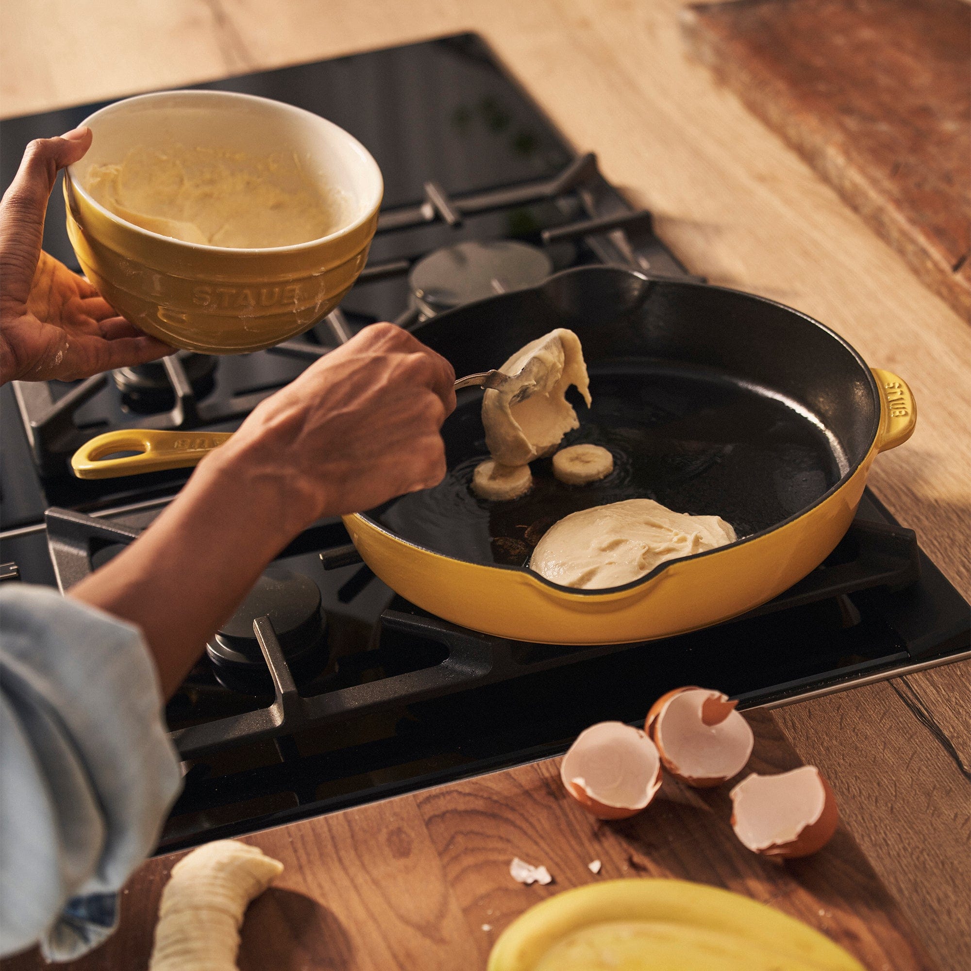 Staub Cast Iron 11-inch Traditional Skillet - Citron