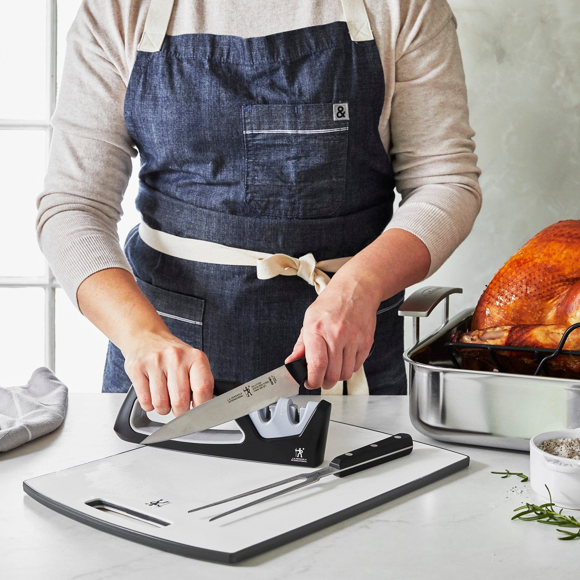 Handheld Knife Sharpener (vertical packaging)