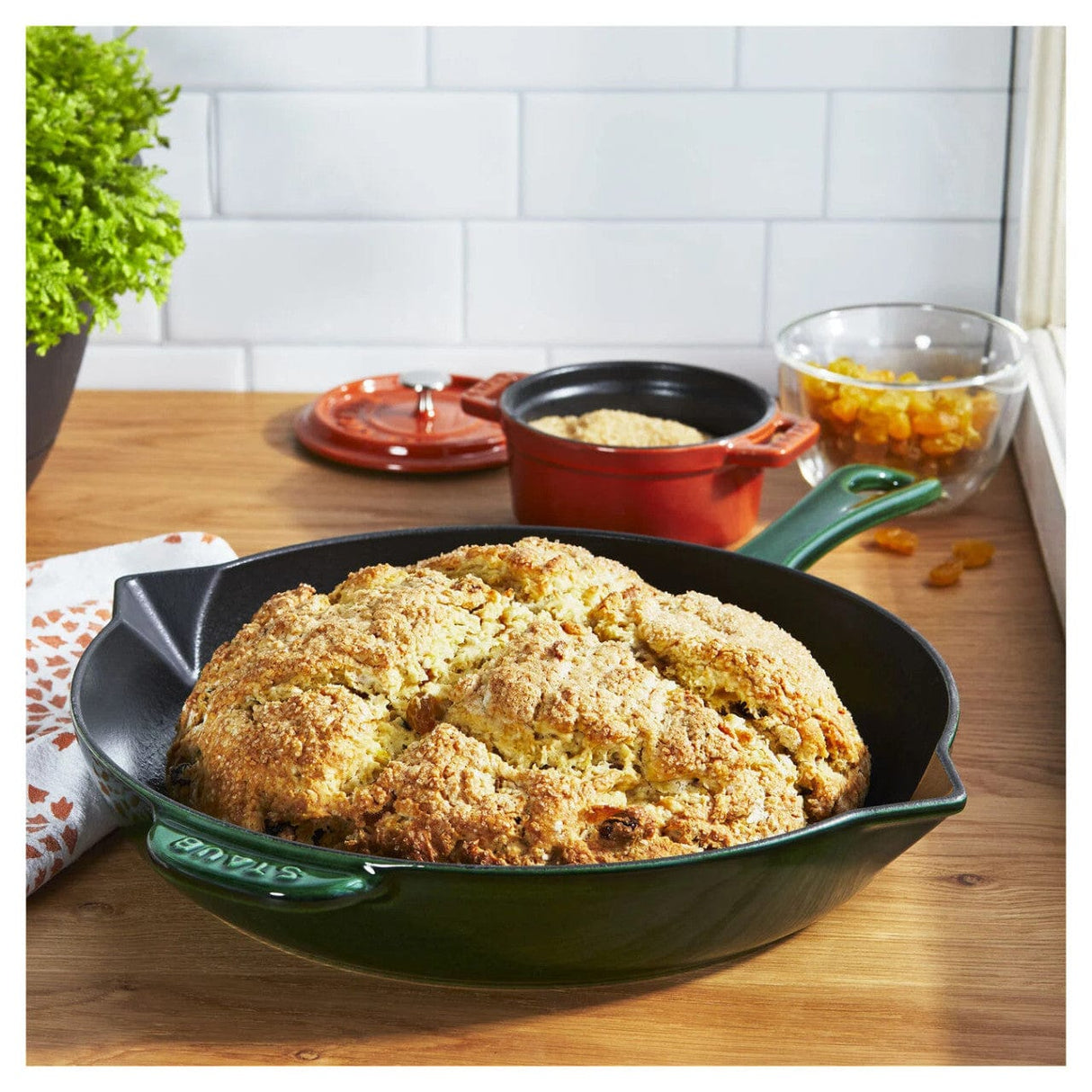Staub Cast Iron 10-inch Fry Pan - Basil