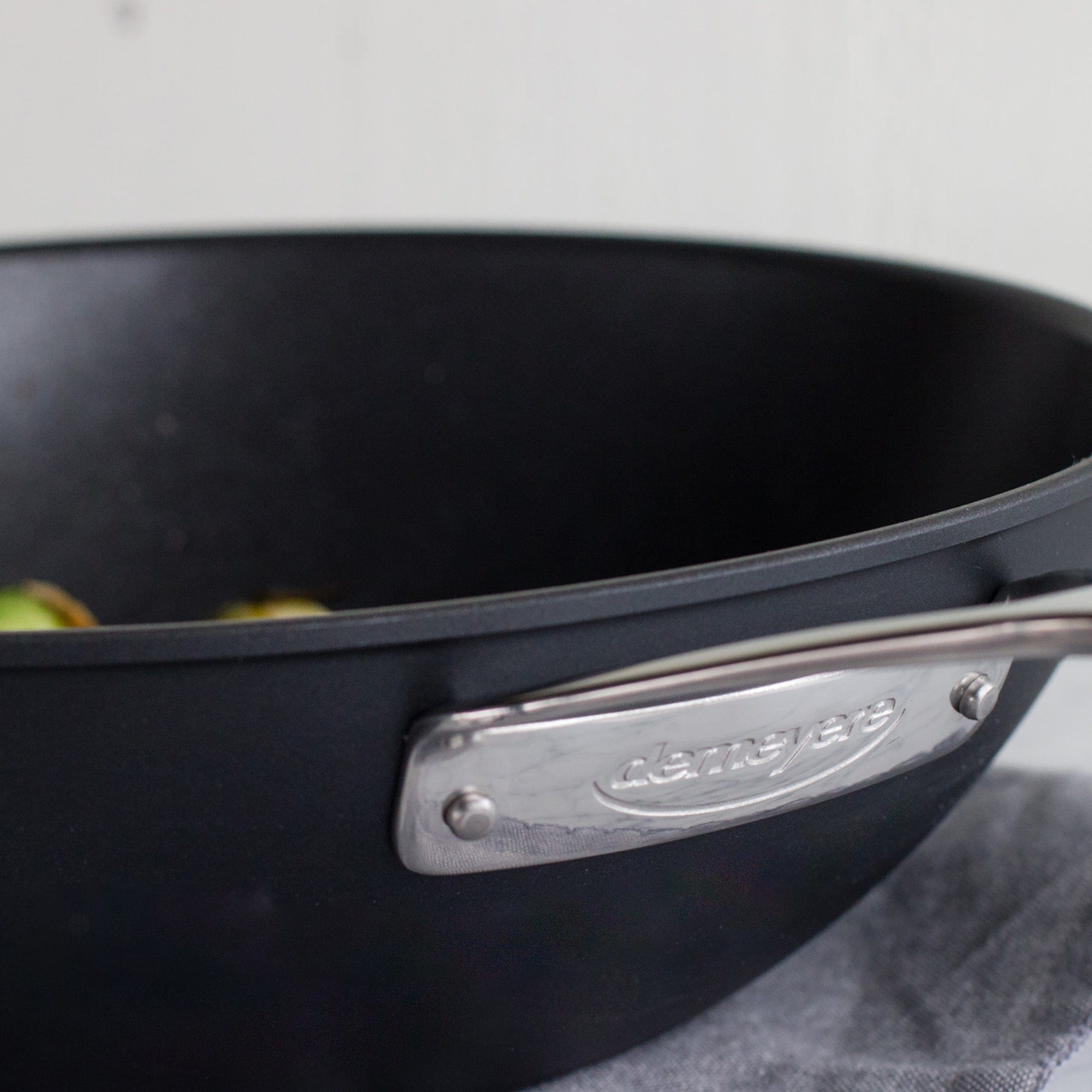 Demeyere AluPro 3.2-qt Aluminum Nonstick Perfect Pan