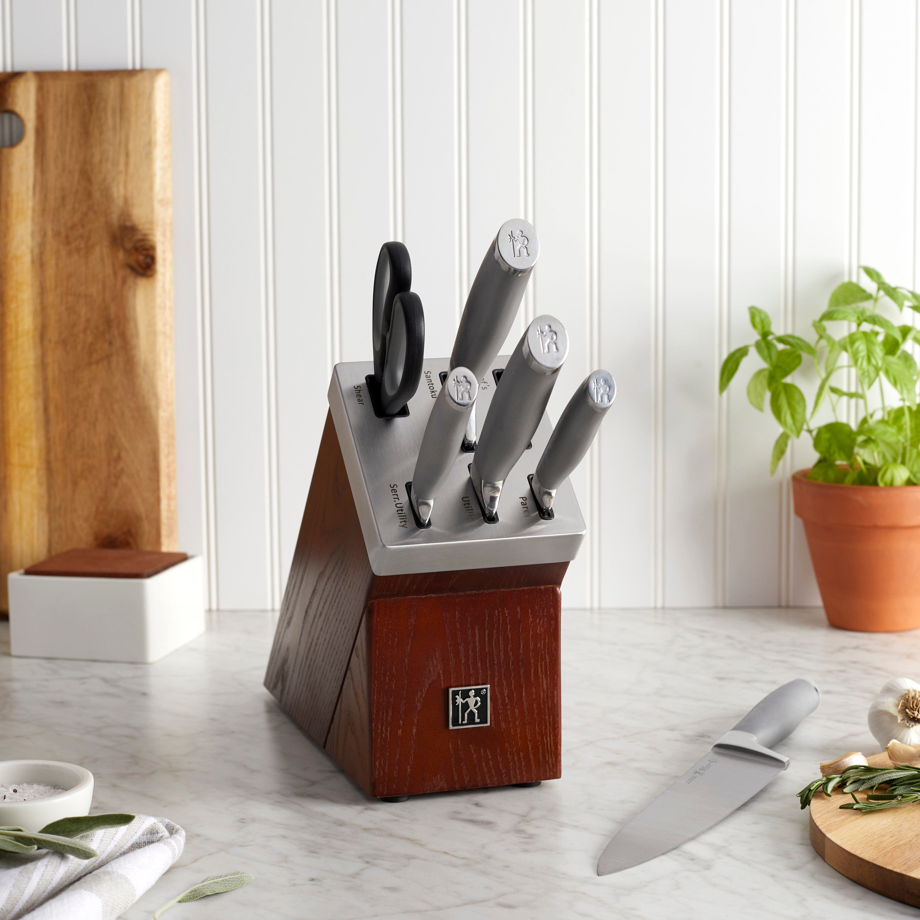 Henckels Modernist 7-pc Self-Sharpening Knife Block Set