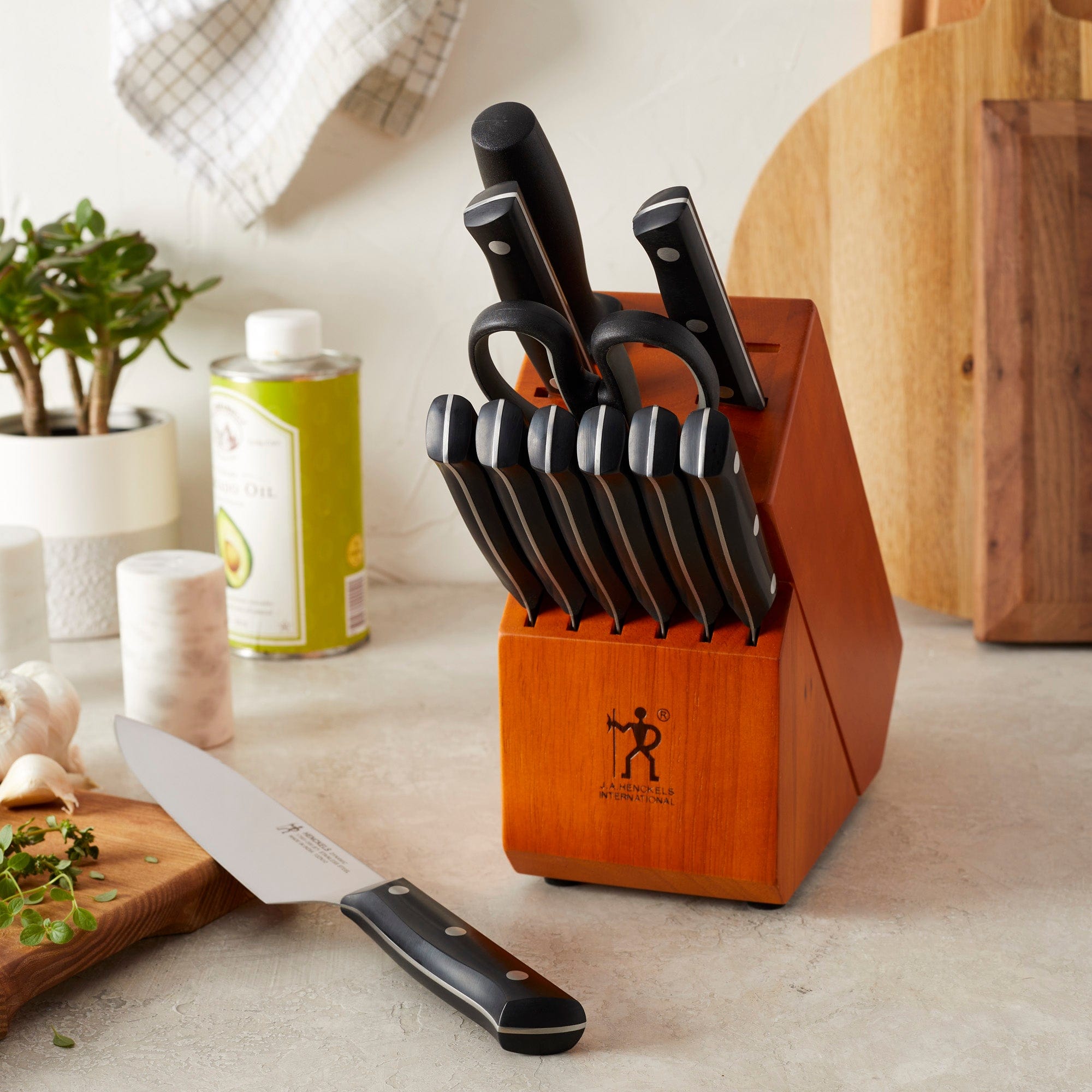 Henckels Dynamic 12-pc Knife Block Set - Cherry