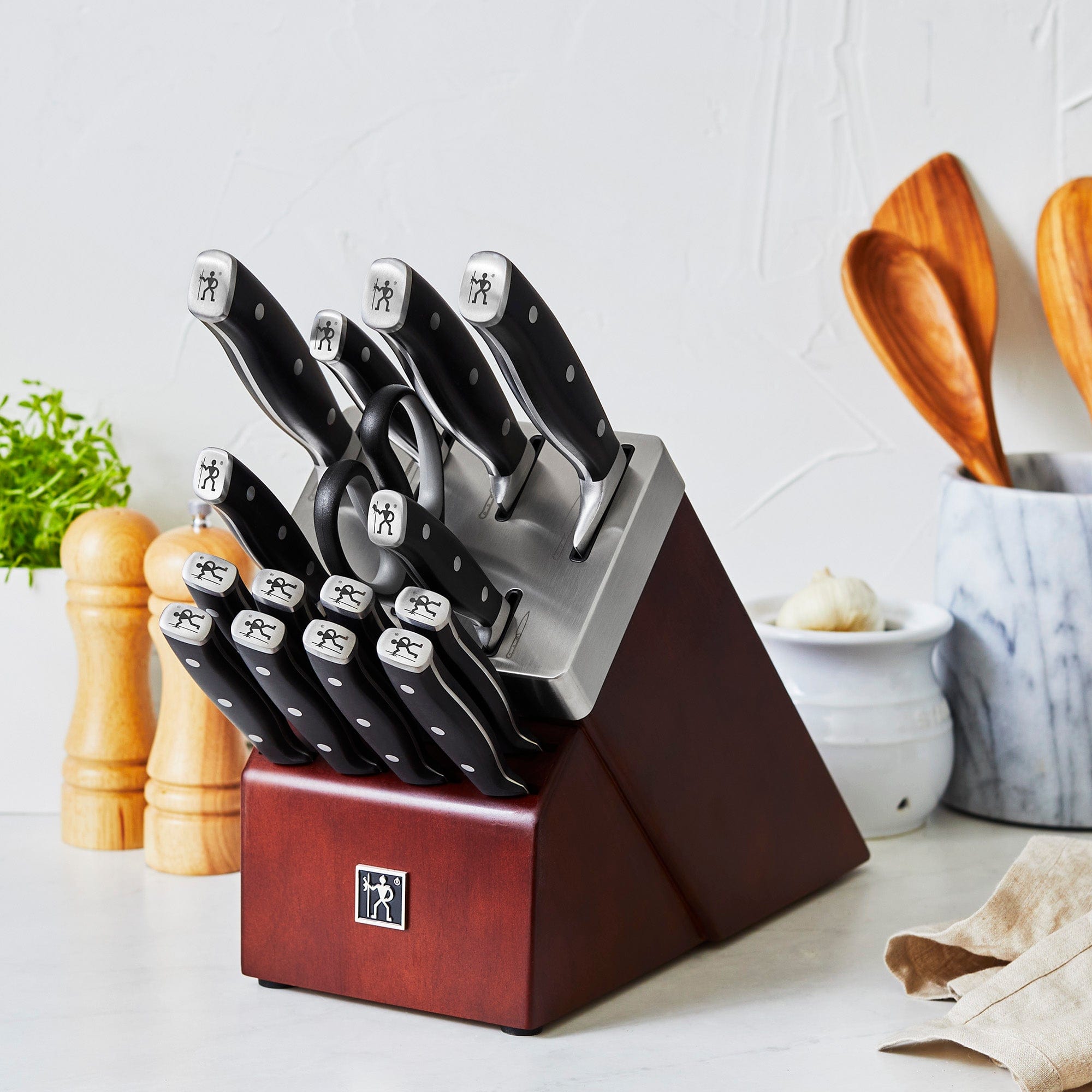 Henckels Forged Accent 16-pc Self-Sharpening Knife Block Set