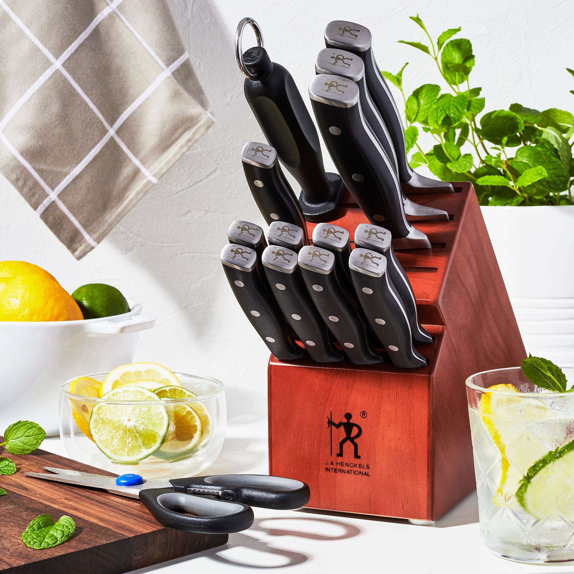 Henckels Forged Accent 15-pc Knife Block Set