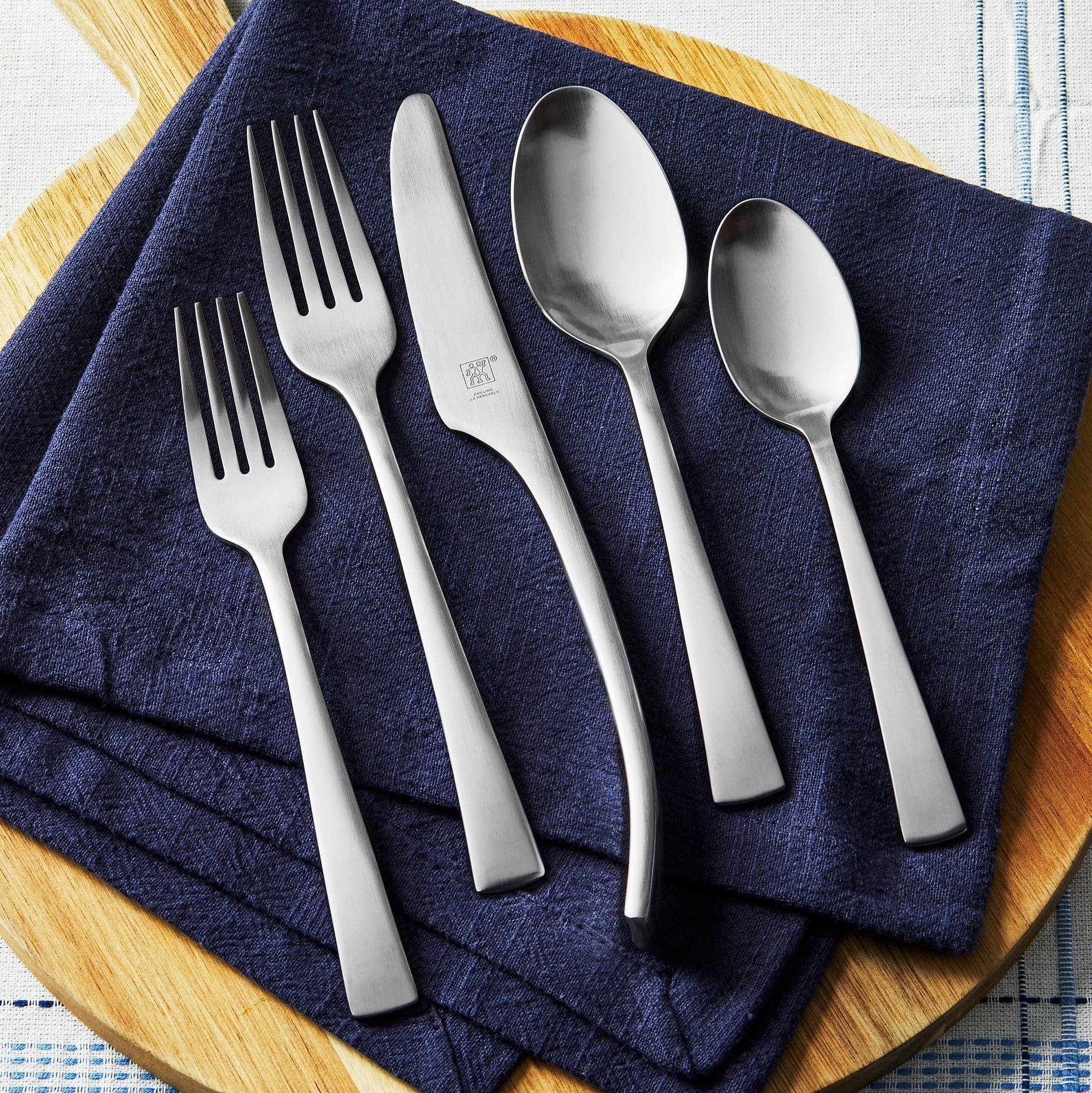 Zwilling Bellasera Satin 45-Piece Flatware Set