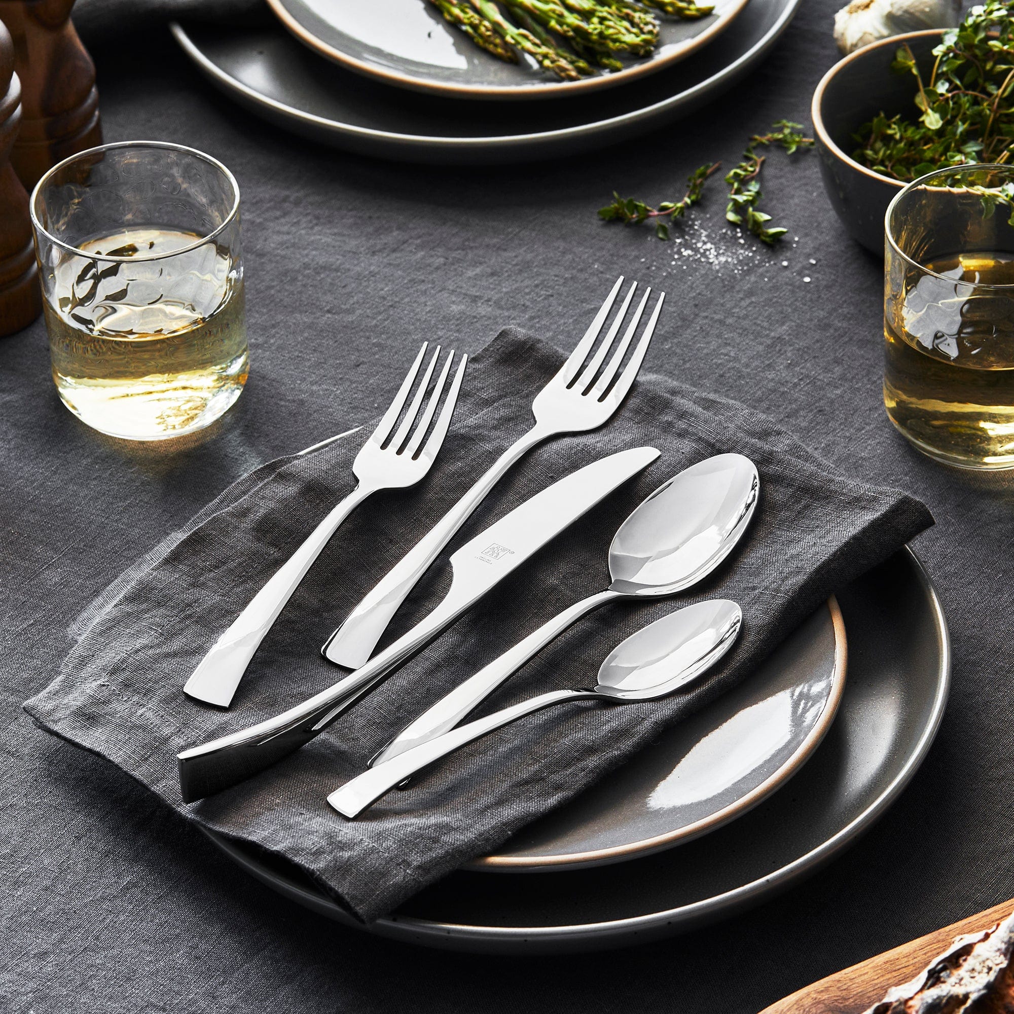 Zwilling Bellasera 45-Piece Flatware Set