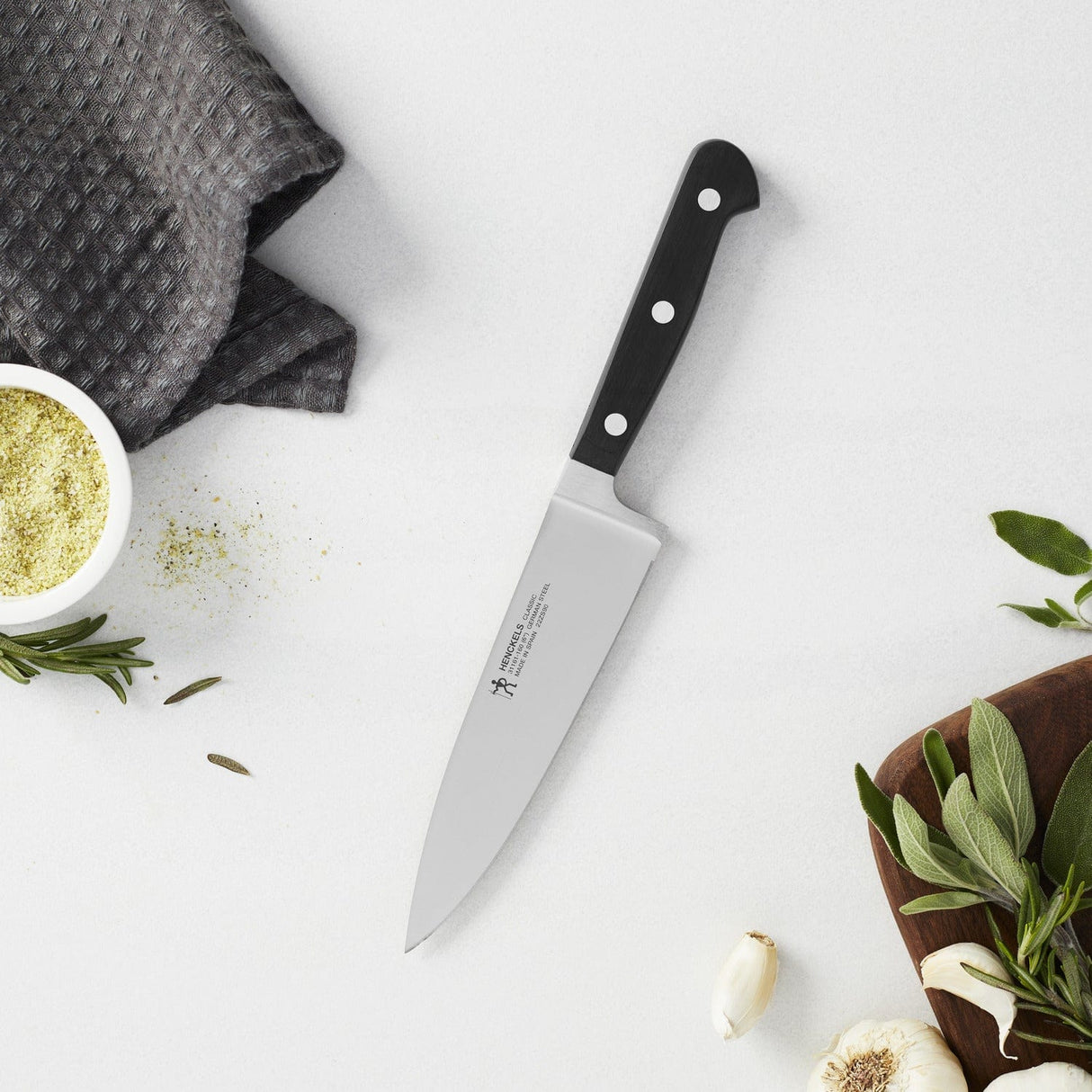Henckels Classic 6-inch Chef's Knife
