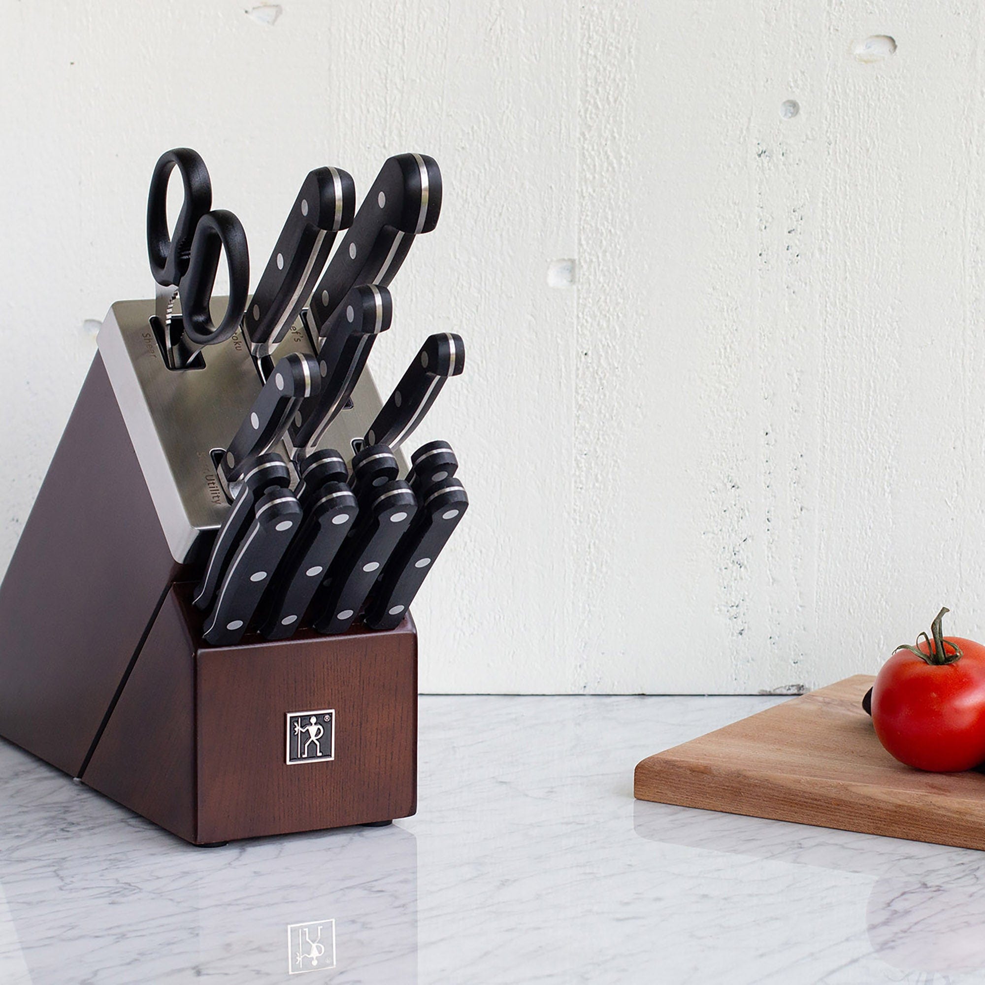 Henckels Classic 15-pc Self-Sharpening Knife Block Set