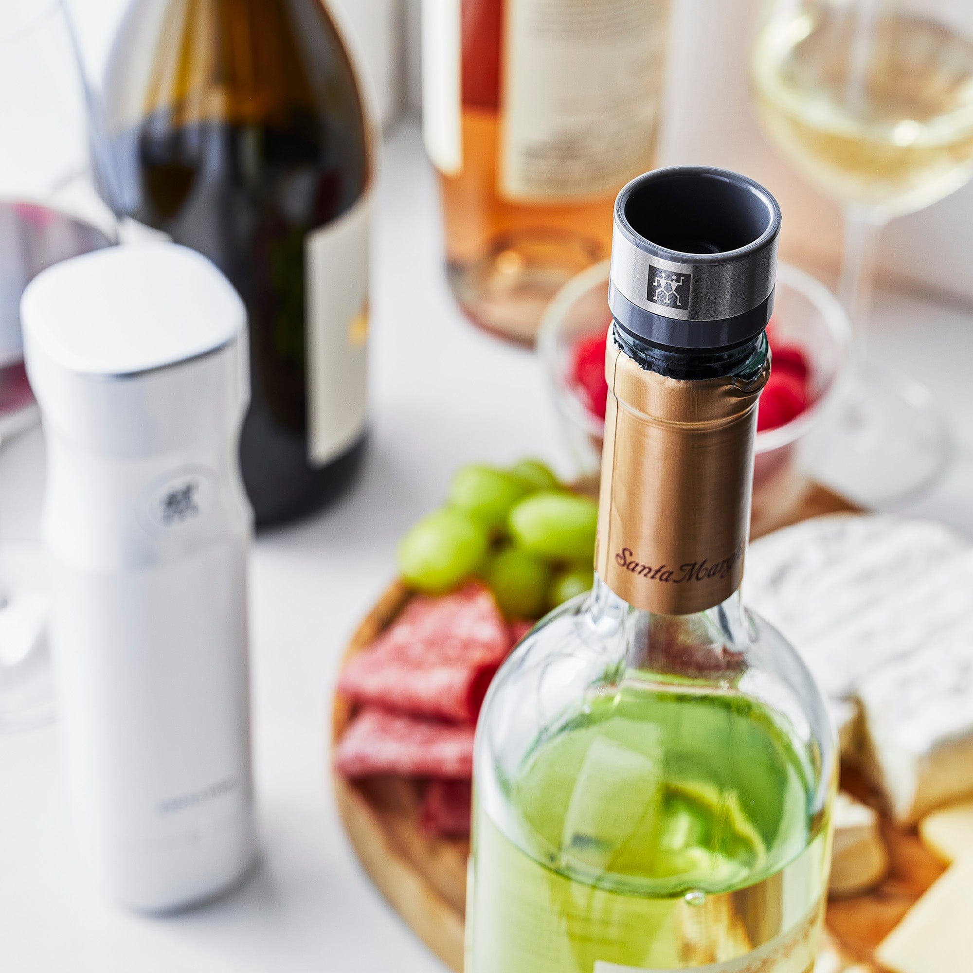 Zwilling Fresh & Save Vacuum Wine Sealer