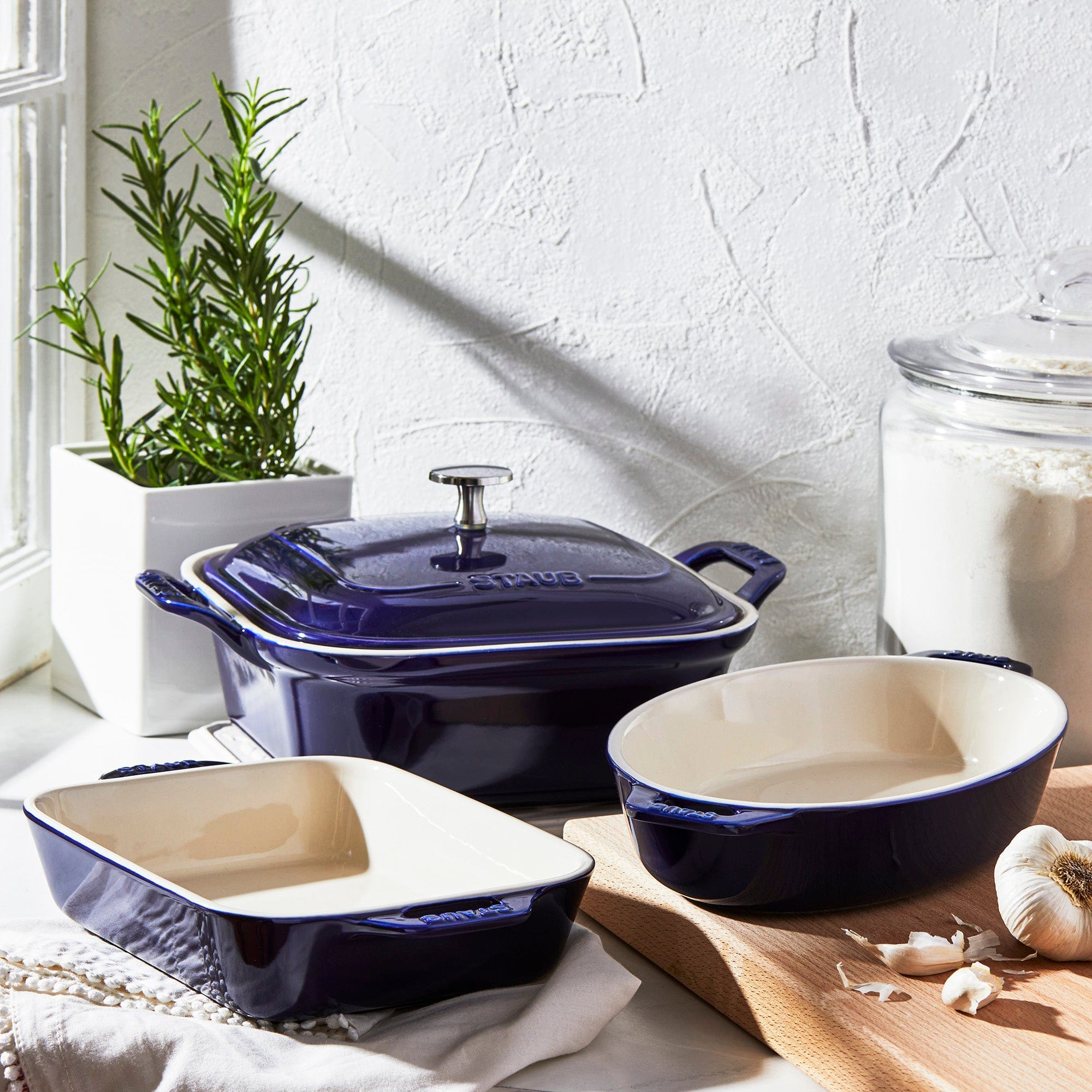 Staub Ceramic 4-pc Baking Pans Set, Casserole Dish with Lid, Brownie Pan, Dark Blue