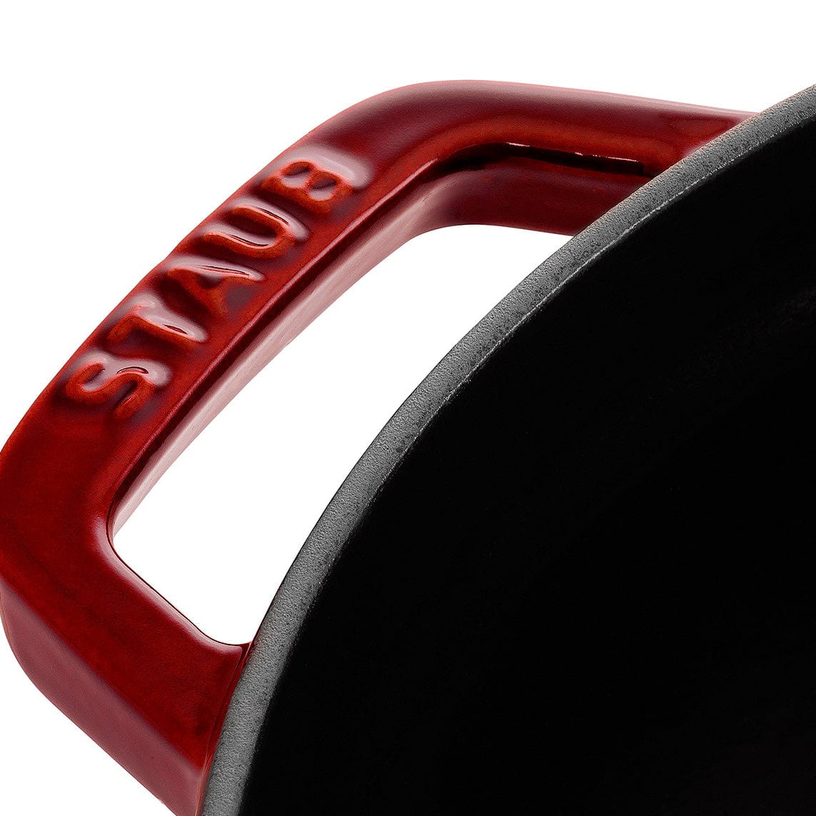 Staub Cast Iron 7-qt Round Cocotte - Grenadine