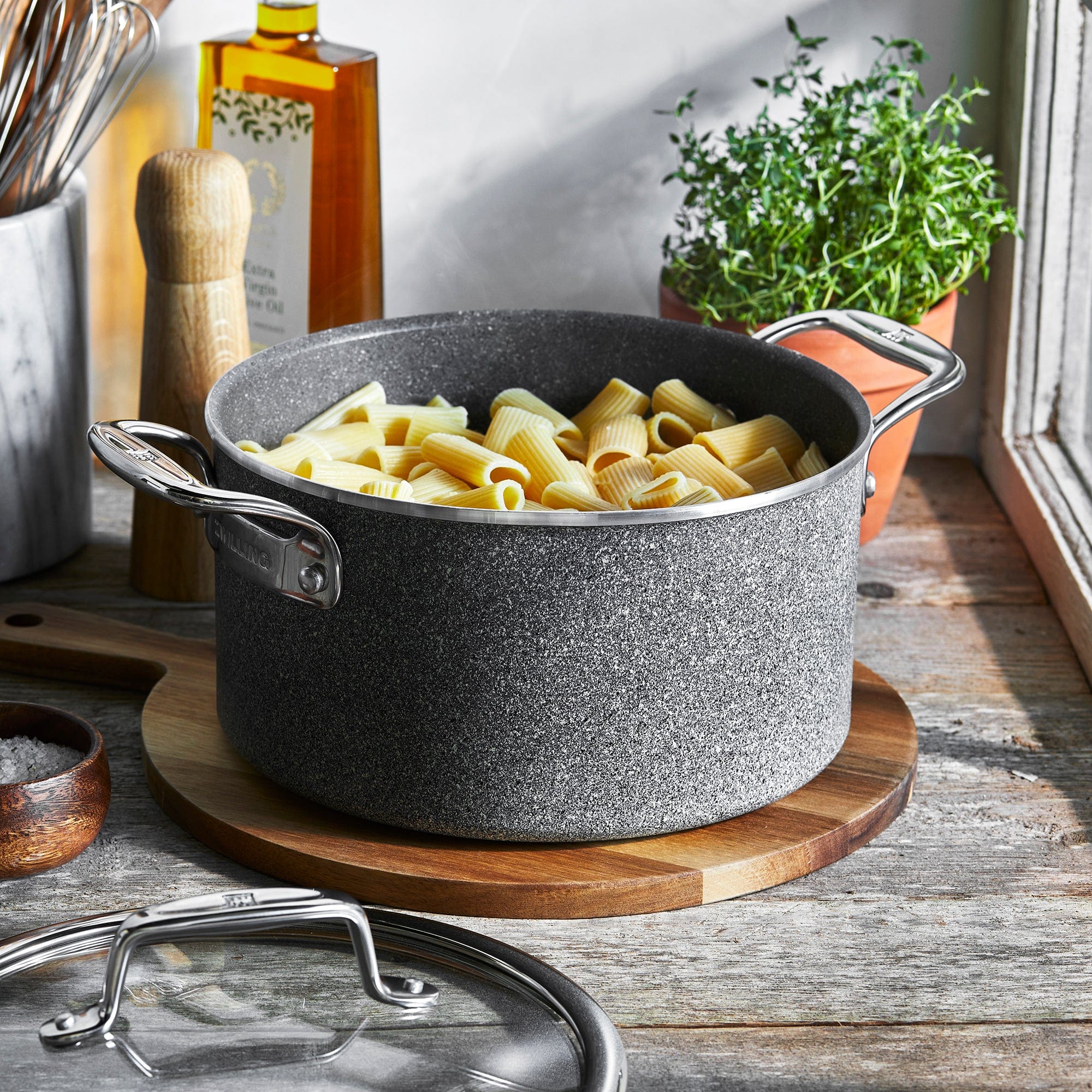 Zwilling Vitale 6-qt Aluminum Nonstick Dutch Oven with Lid