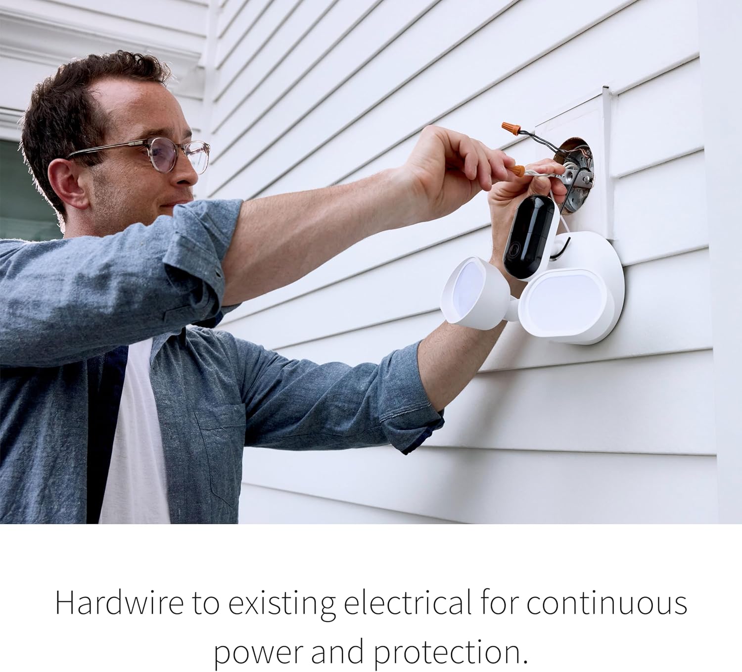 Arlo Wired Floodlight Security Camera, Black - Certified Refurbished