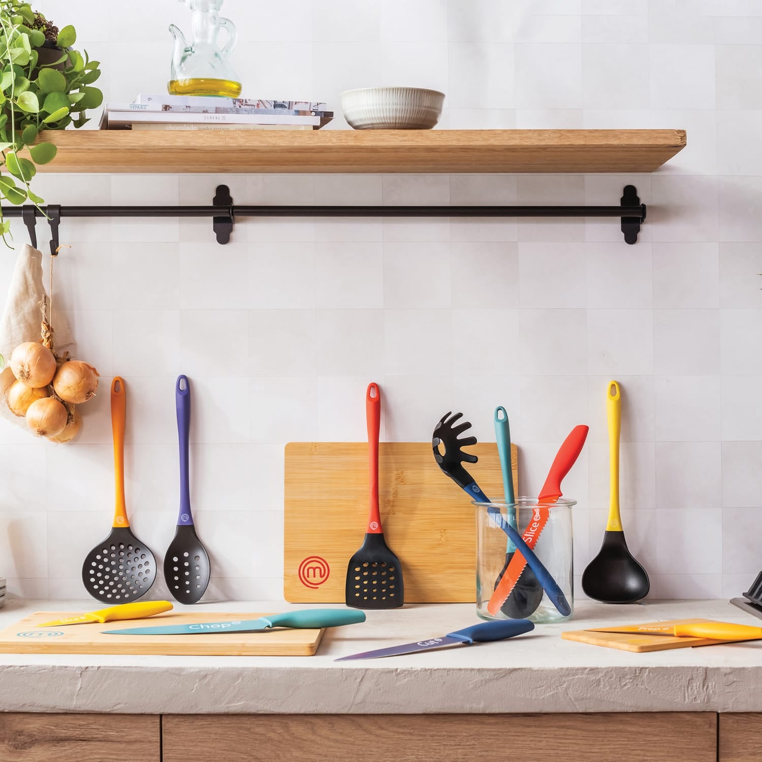MasterChef 12-Piece Colored Knife Set
