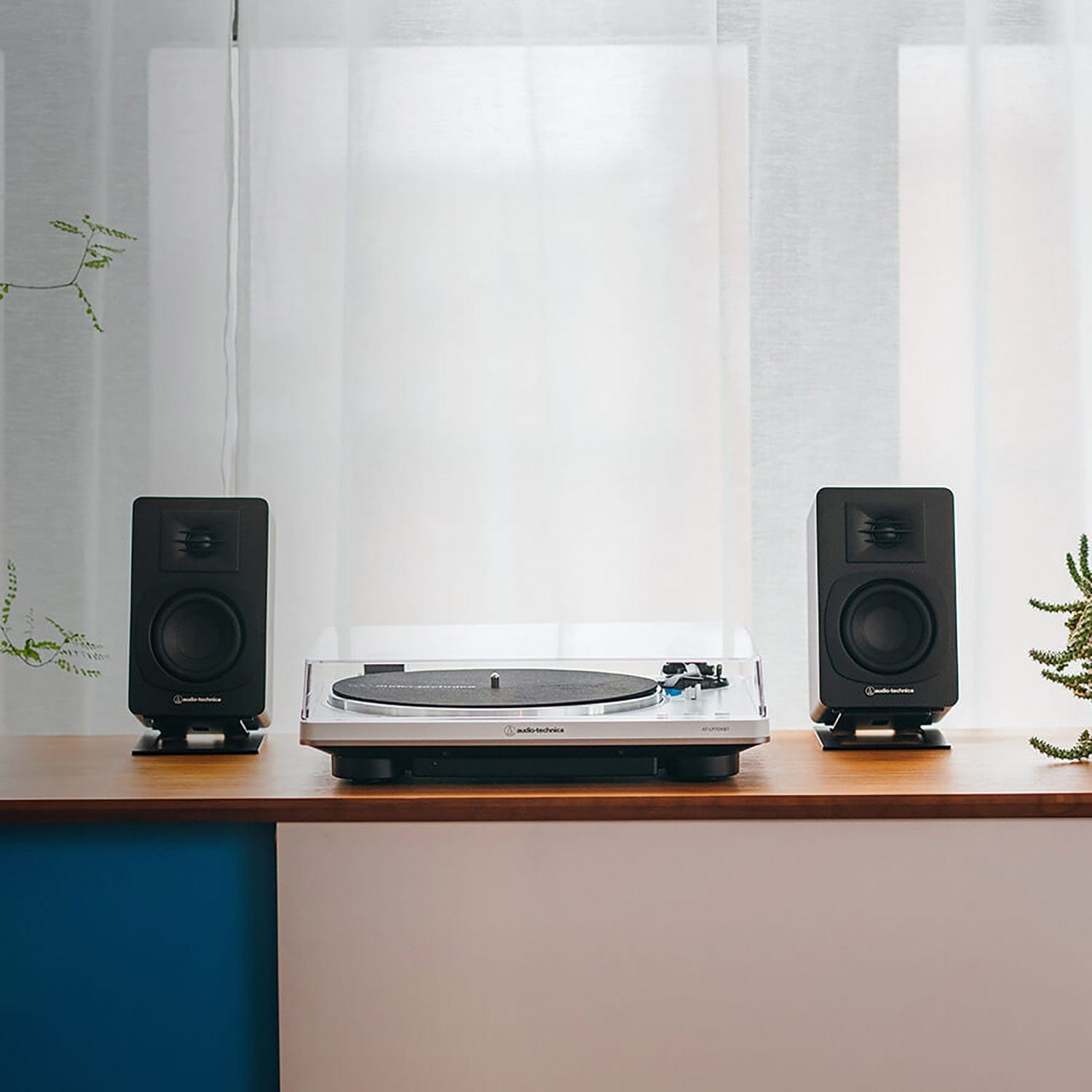 Audio-Technica 30-Watt-Max Bluetooth AT-SP3X Powered Bookshelf Speaker Set with 3-In. Woofers, Built-in DSP Tuning, and Dual RCA Inputs, Pair