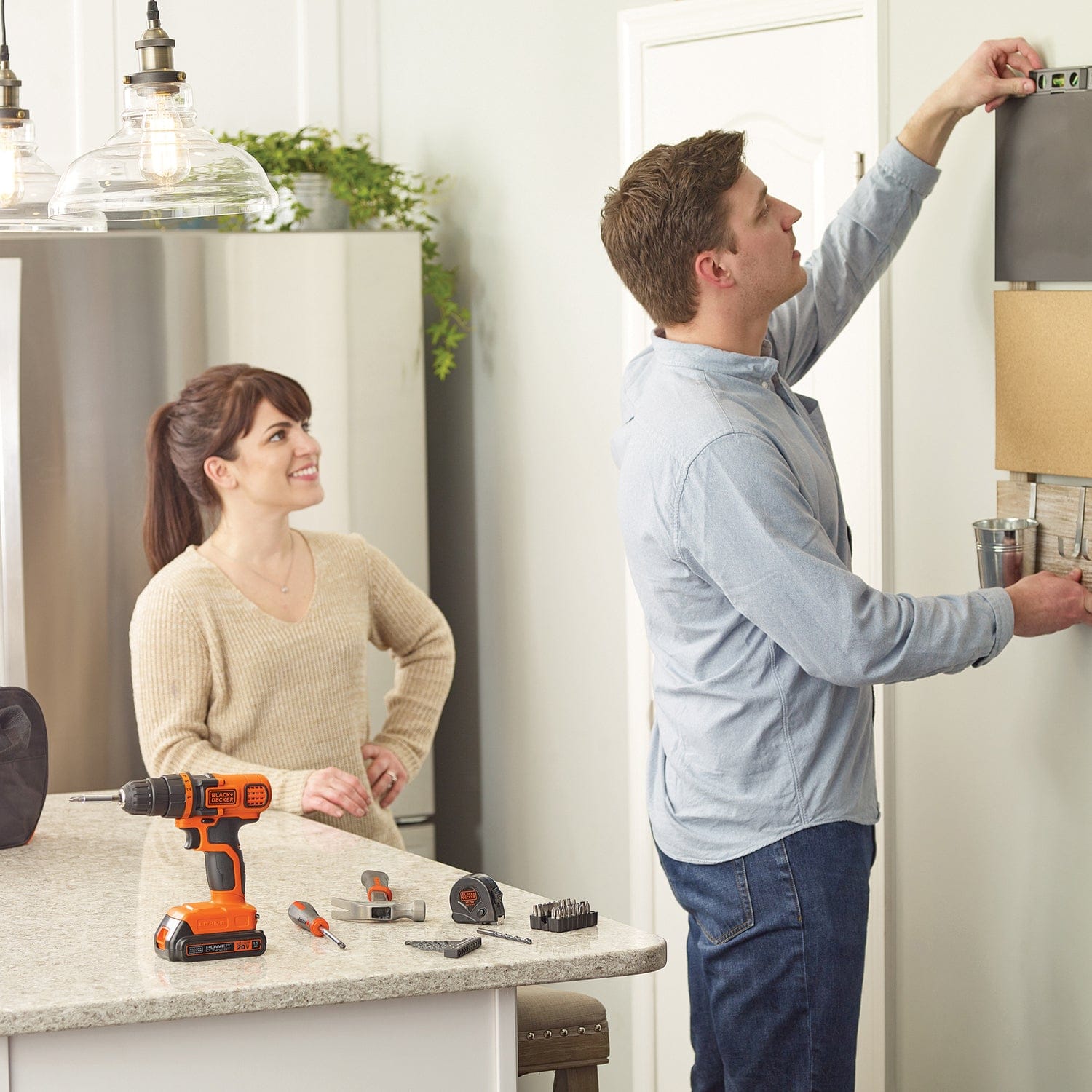 Black+Decker 20-Volt MAX* Lithium Drill/Driver & 68-Piece Project Kit