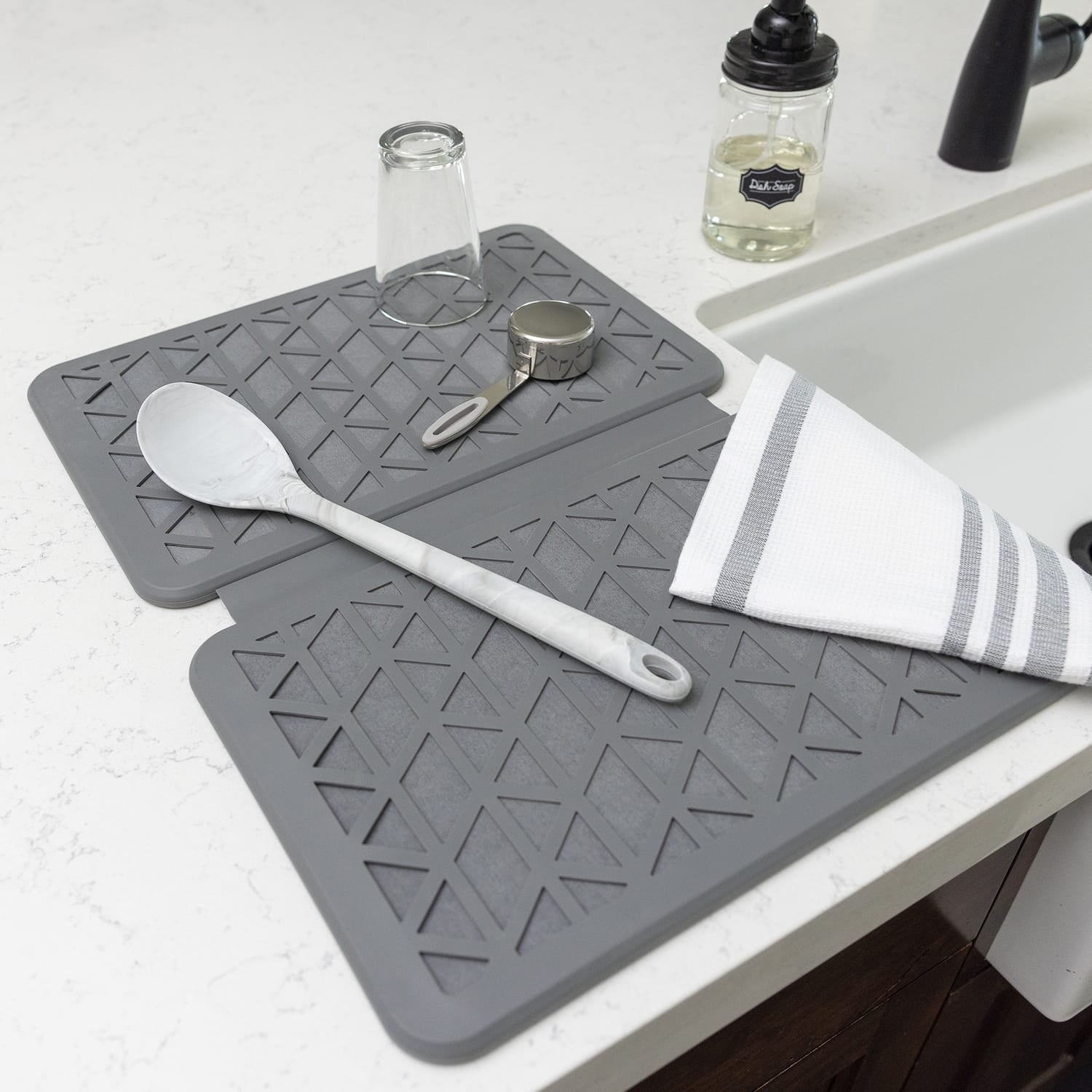 Better Houseware The Magic Dishmat II Stone and Silicone Quick-Dry Mat