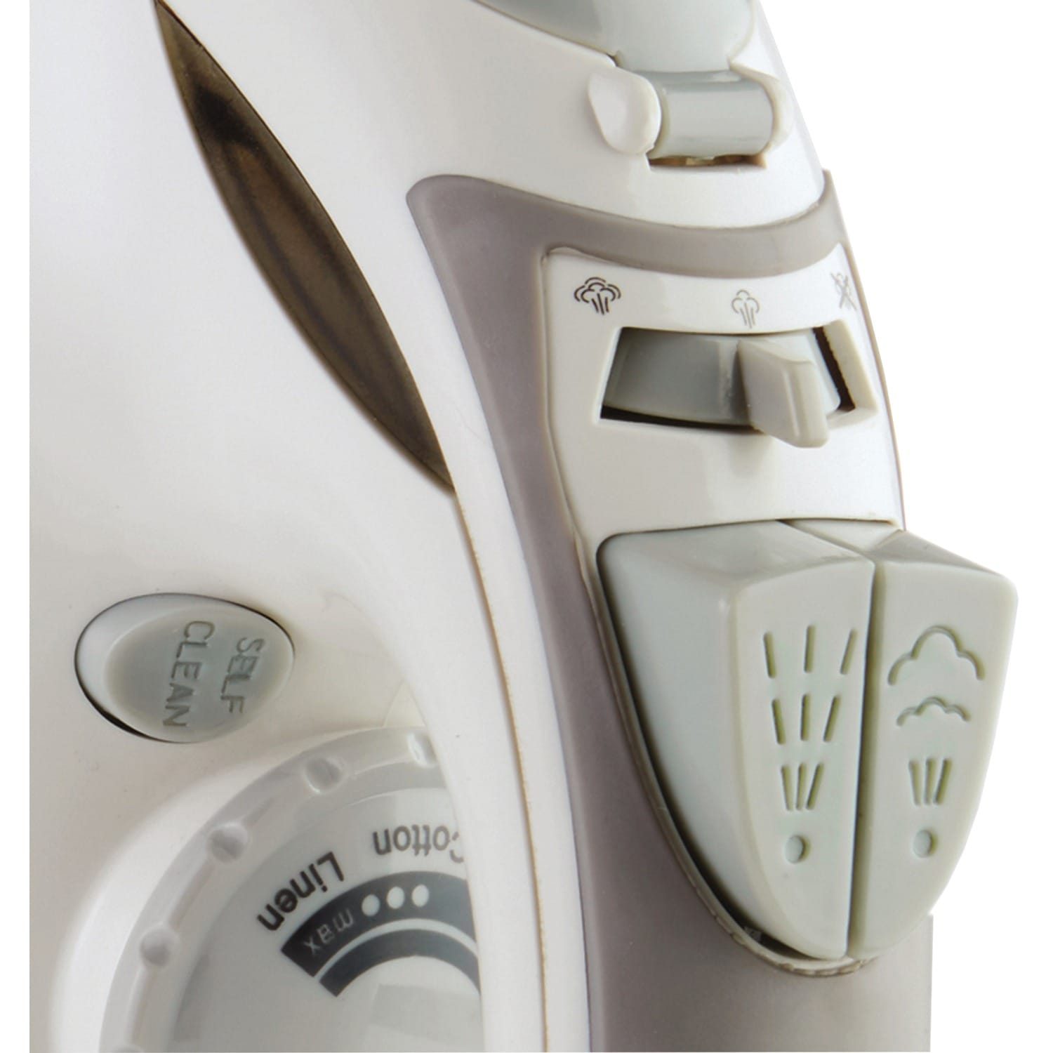 Brentwood 1200-Watt Nonstick Steam Iron with Retractable Cord, White