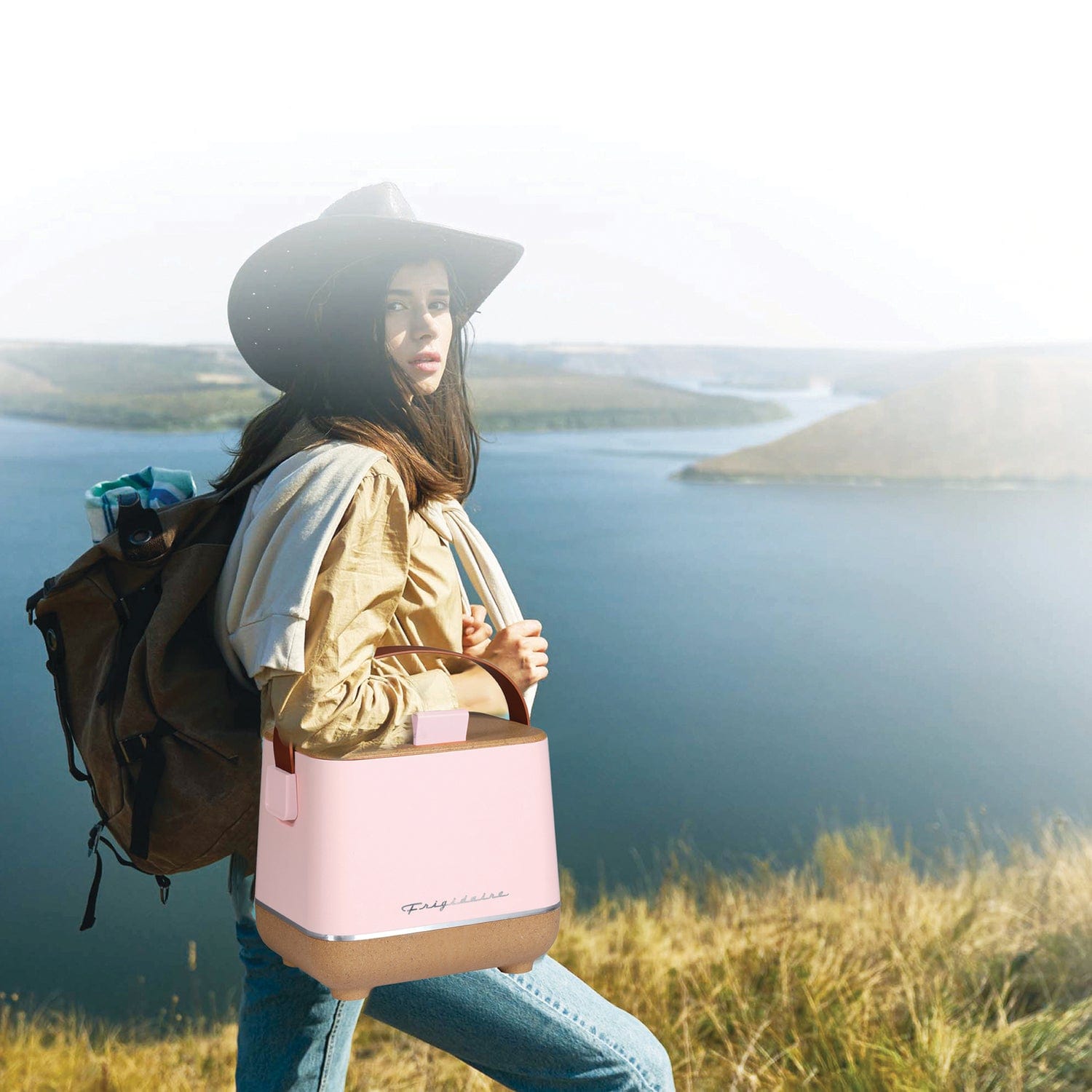 Frigidaire Top-Opening 6-Can Beverage Insulated Fridge/Cooler, Cork, Pink