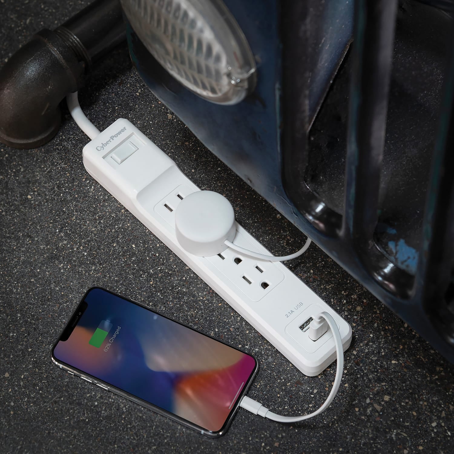 CyberPower 4-AC Outlet and 2-USB Port 500-Joules Home Office Series Surge Protector Power Strip, 3-Ft. Cord with Angled Plug, P403URC1